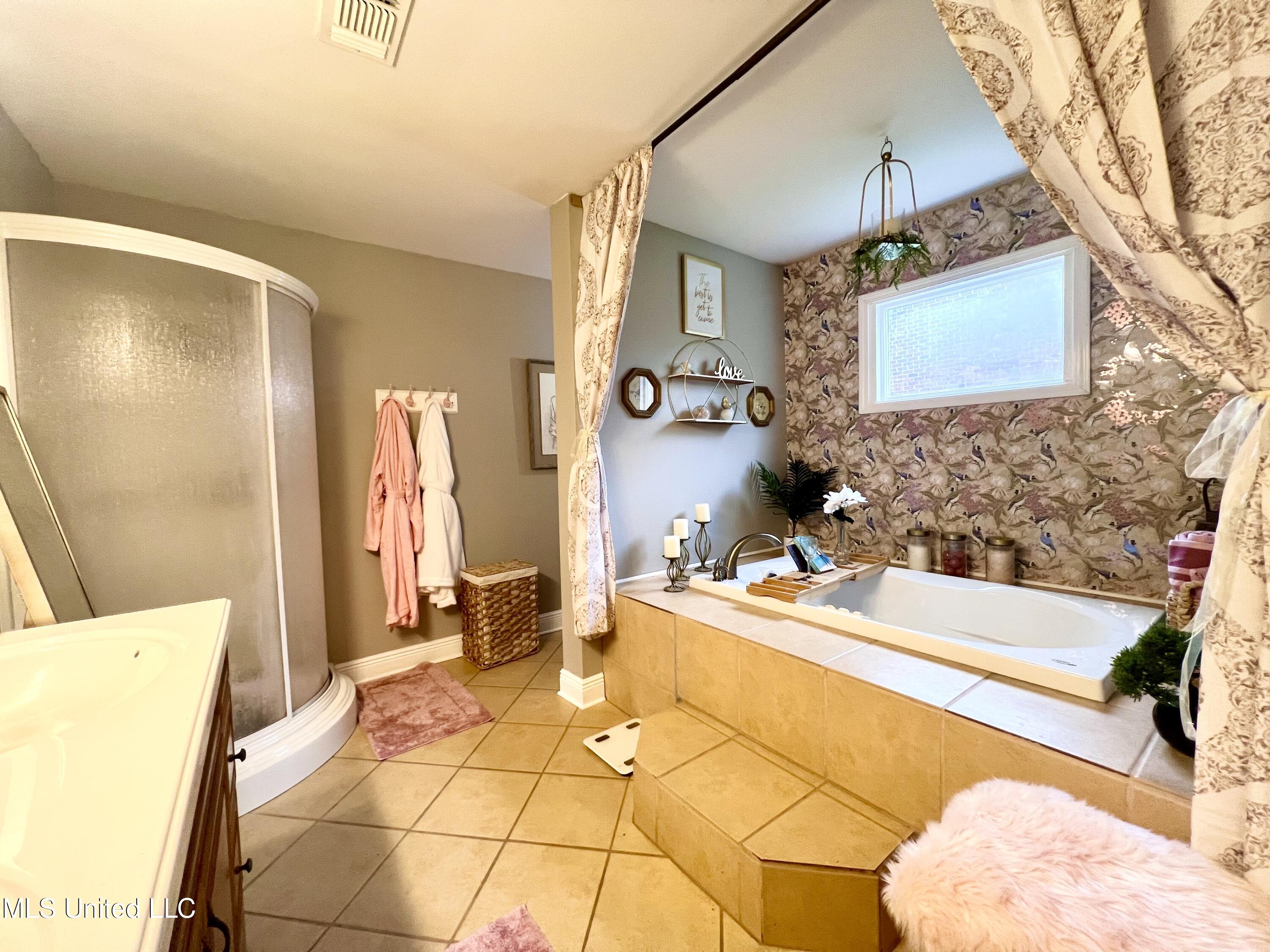 13 40th Street Property Photo 26
