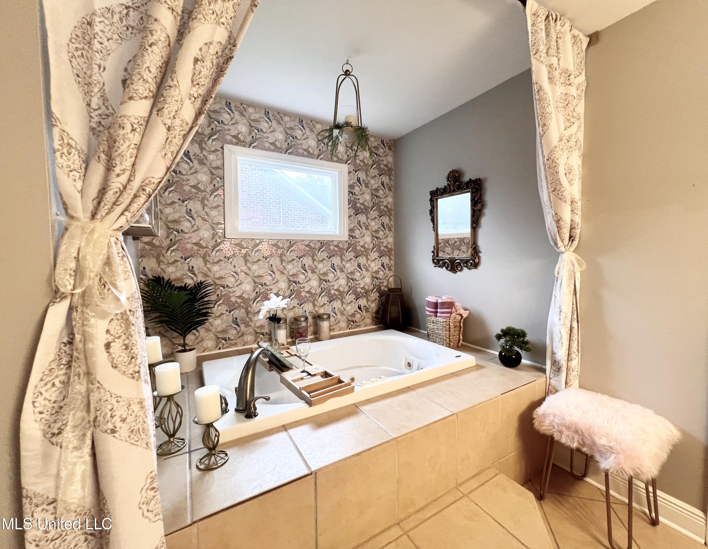 13 40th Street Property Photo 28