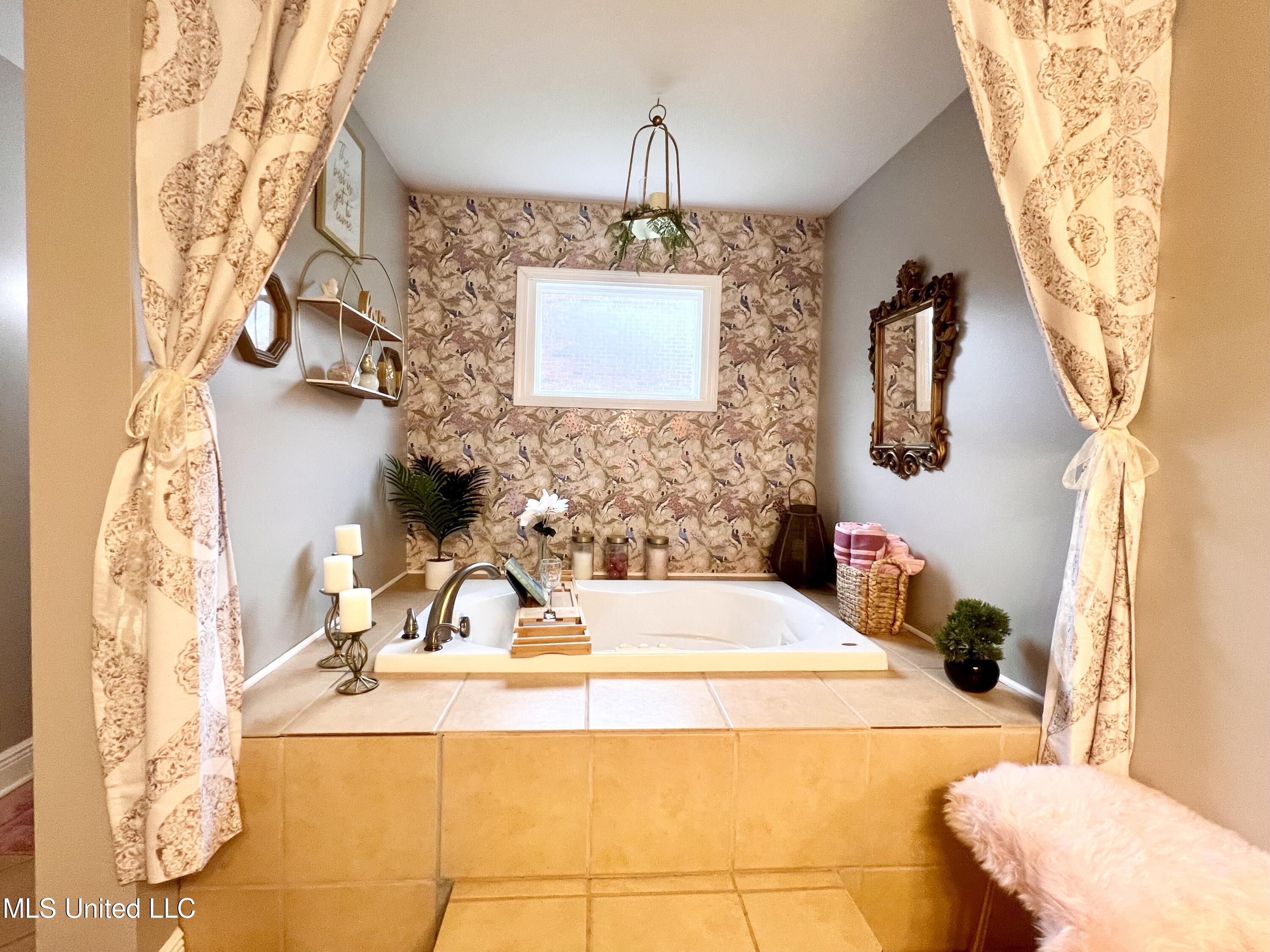 13 40th Street Property Photo 29