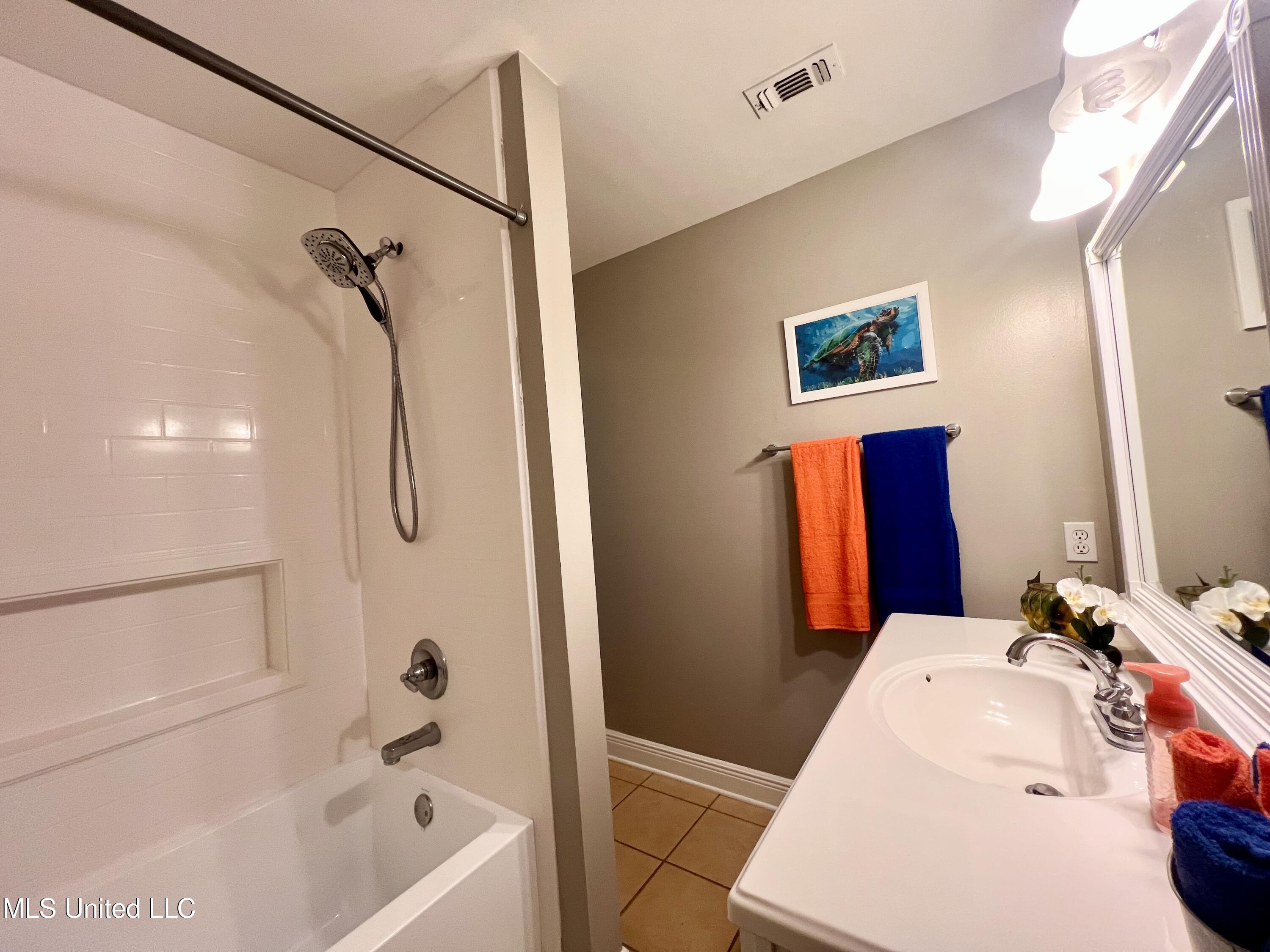 13 40th Street Property Photo 39