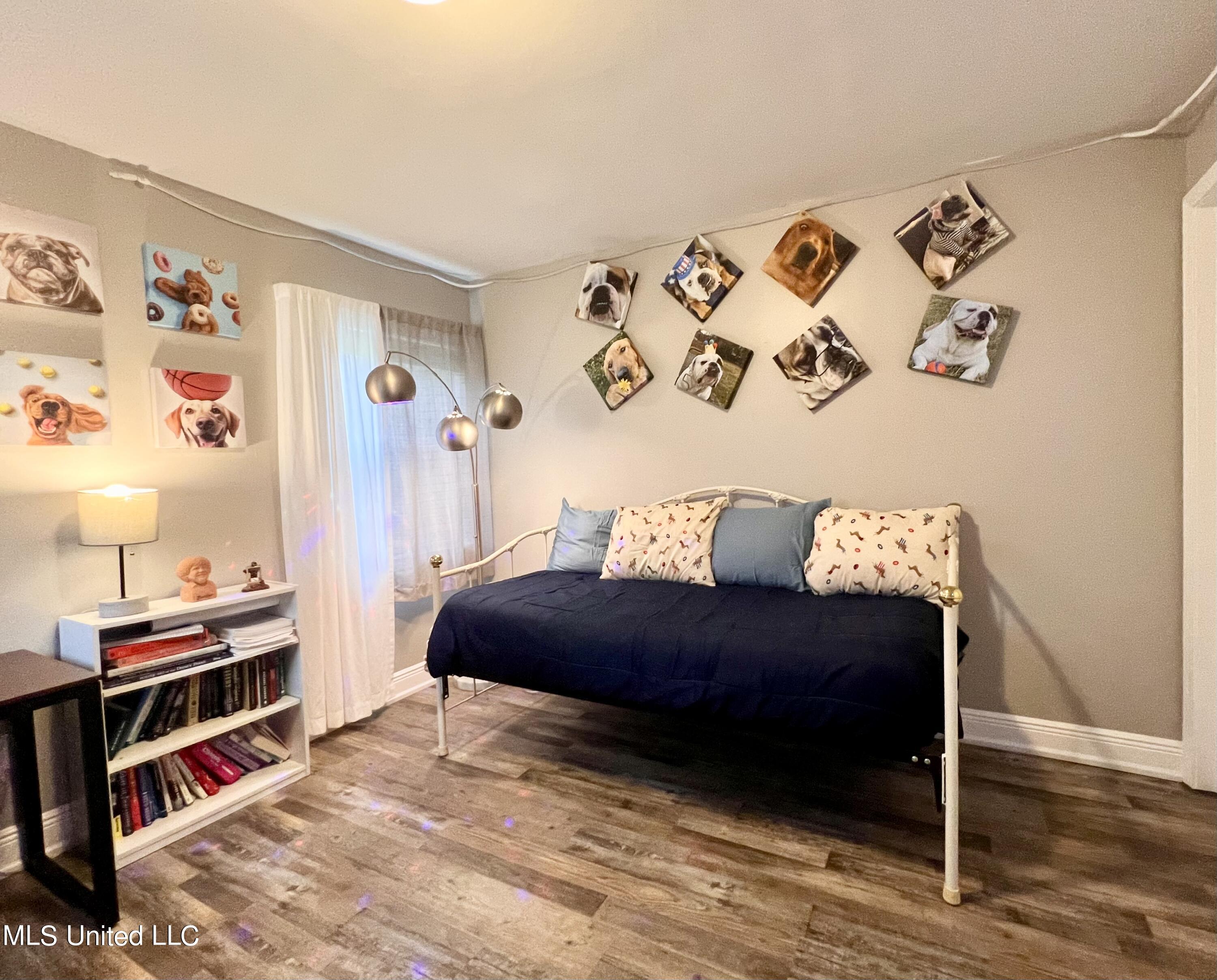13 40th Street Property Photo 43