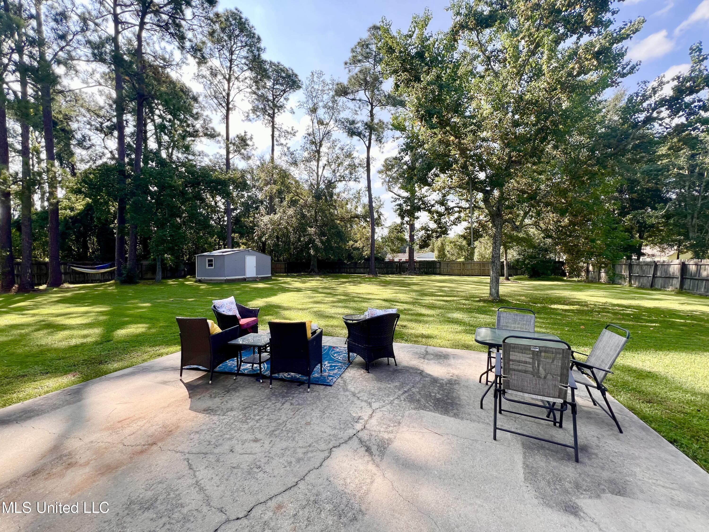 13 40th Street Property Photo 49