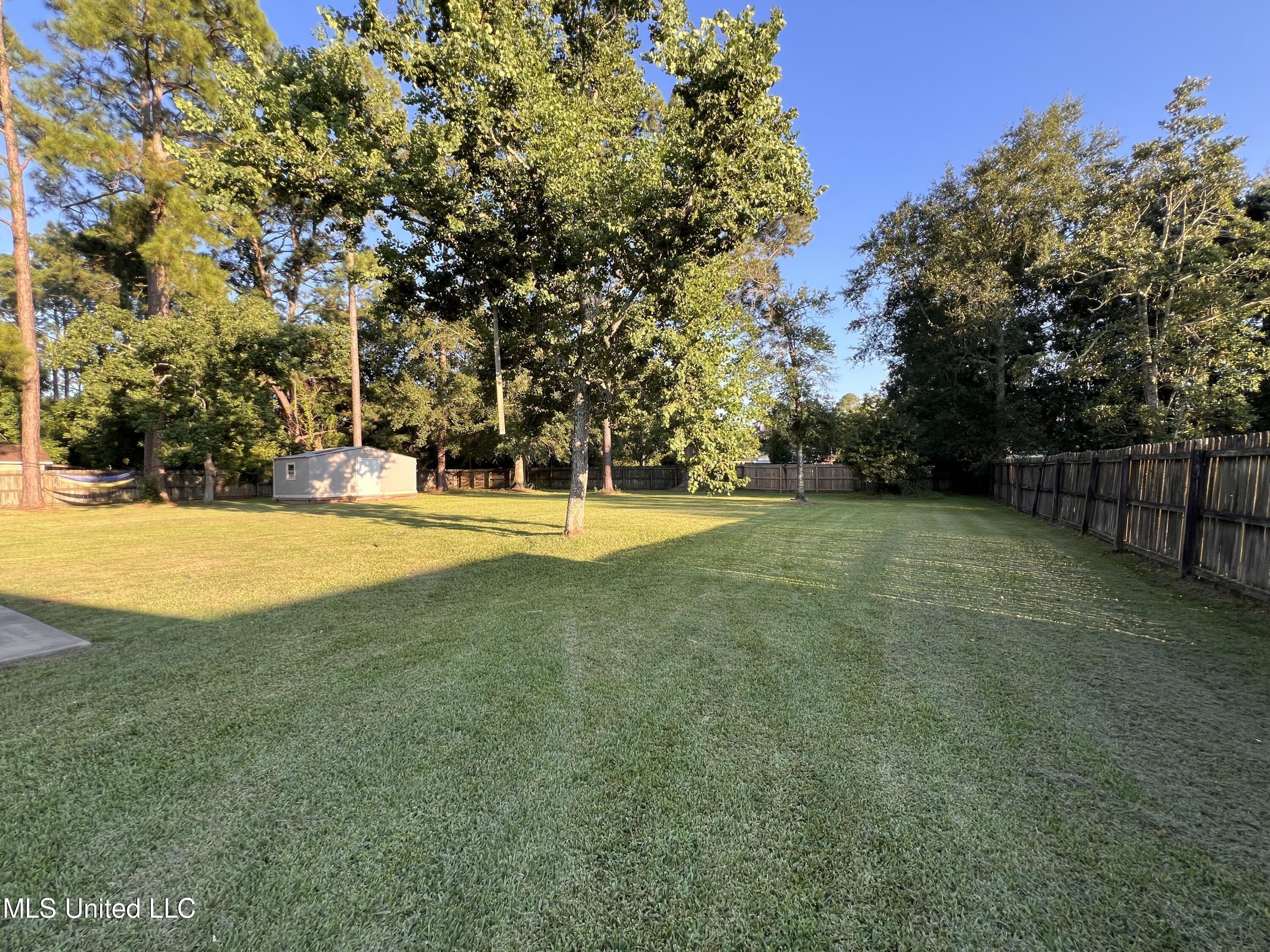 13 40th Street Property Photo 51