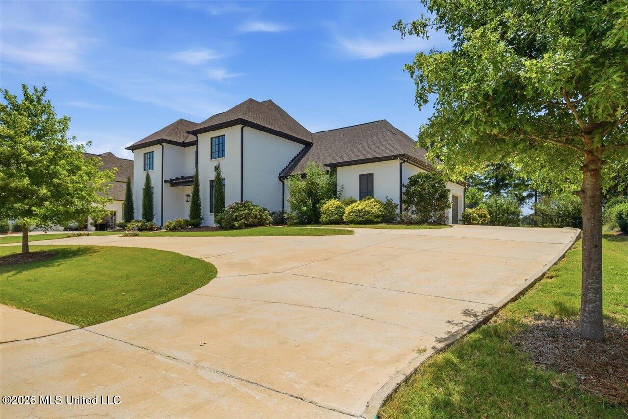 203 Reunion Drive Property Photo 8