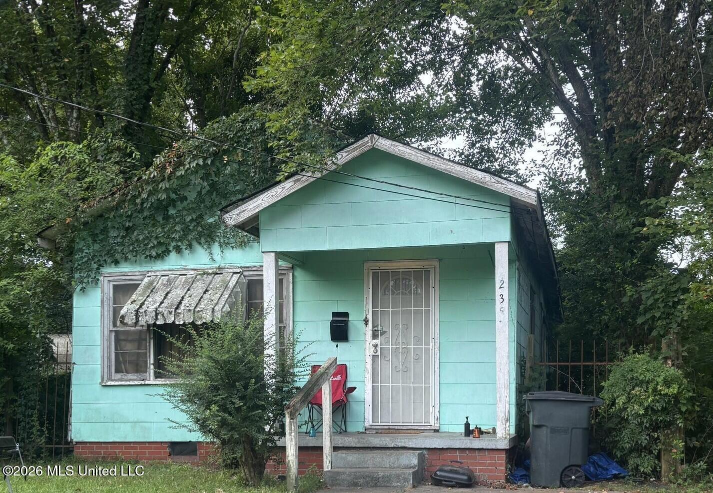 235 Taft Street Property Photo 1