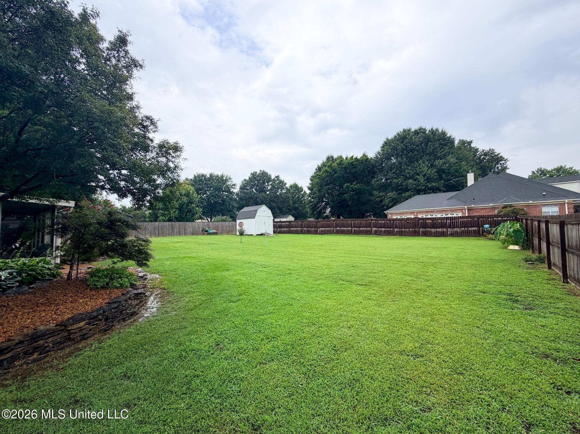 4676 Henry Drive Property Photo 6