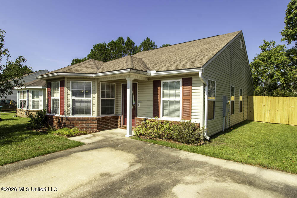 11107 Dede Drive Property Photo 2