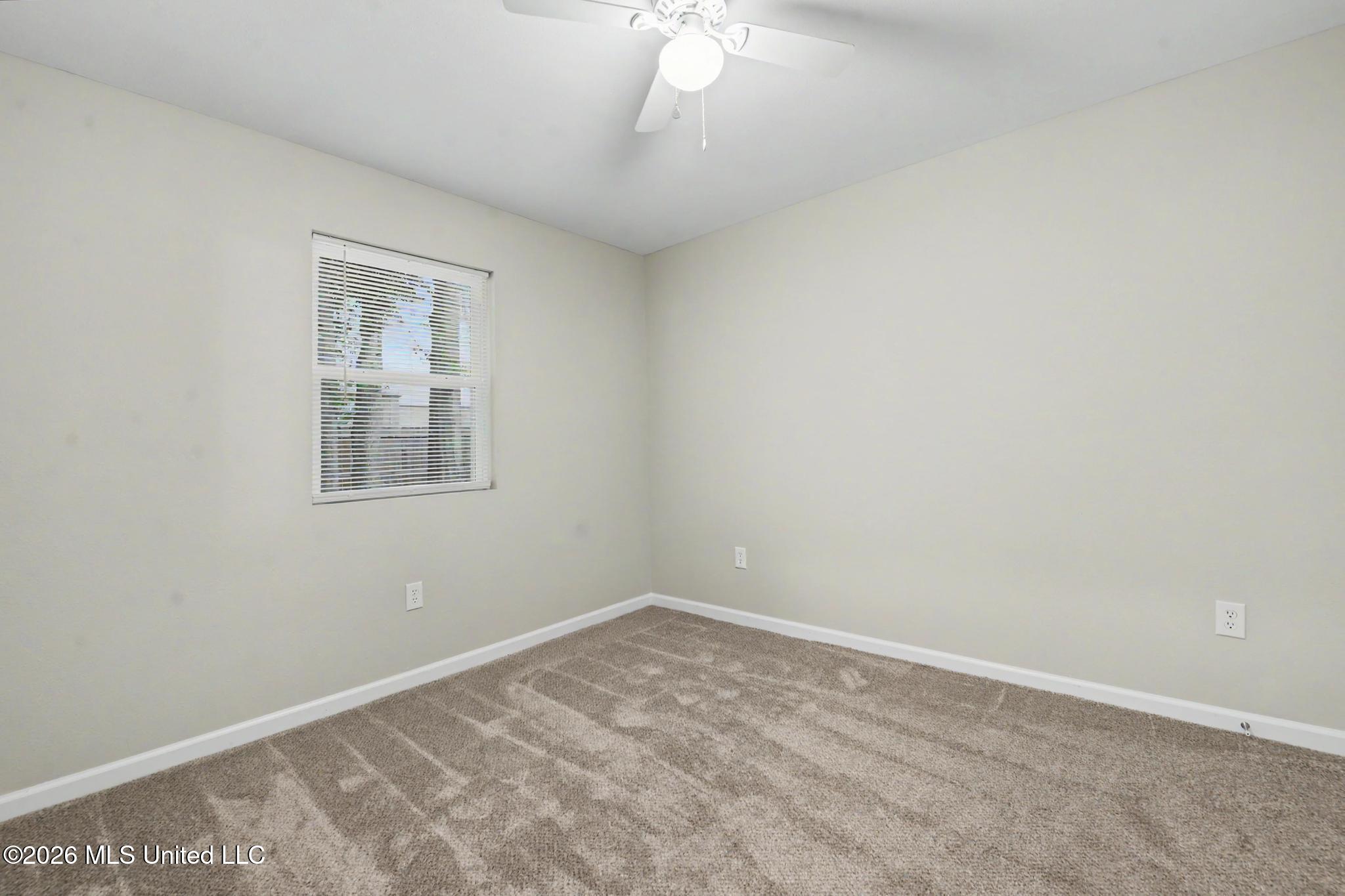 15269 Highway 613 Property Photo 10