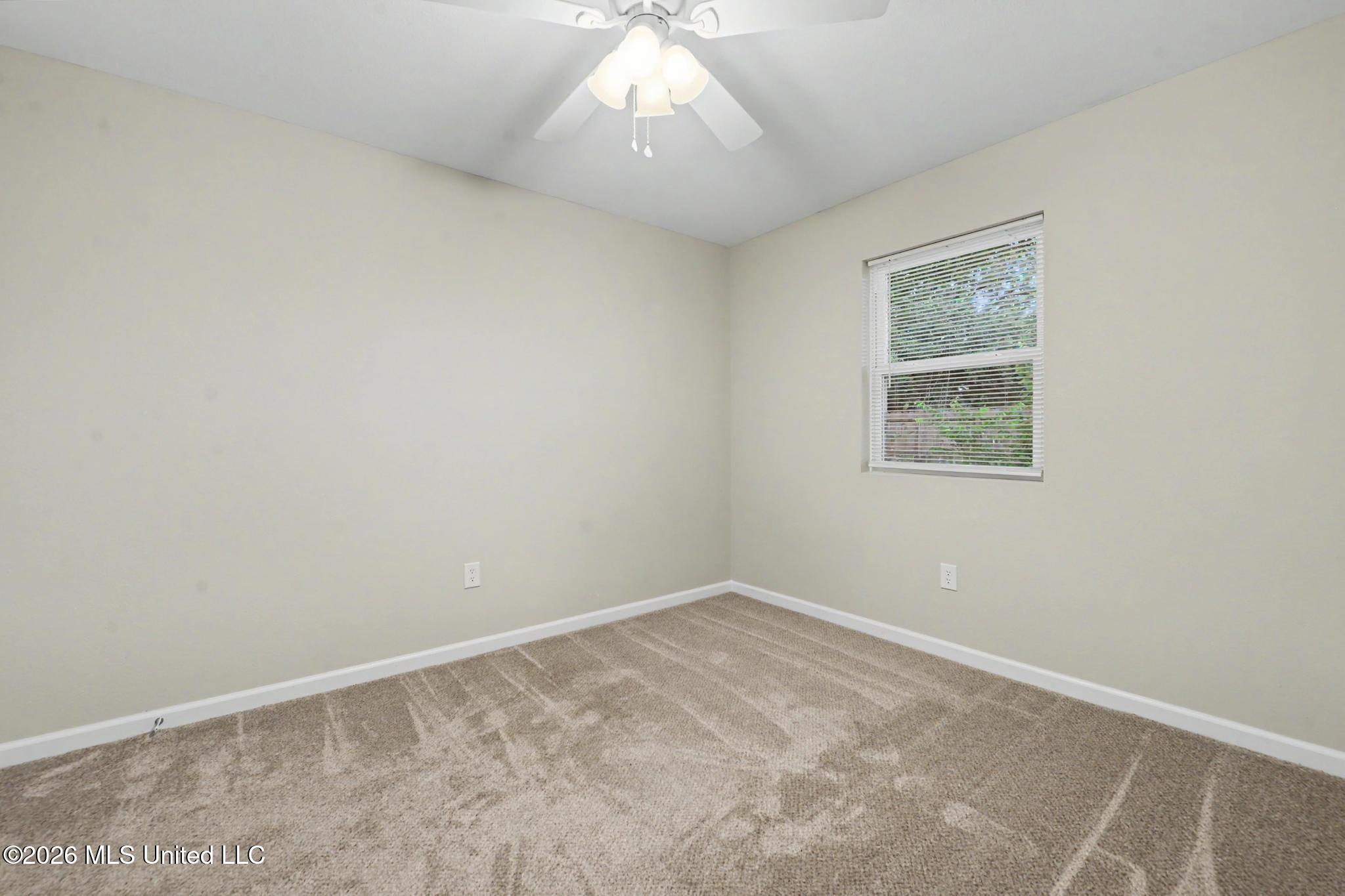 15269 Highway 613 Property Photo 12