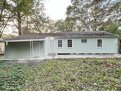 1924 Willow Way Property Photo 1