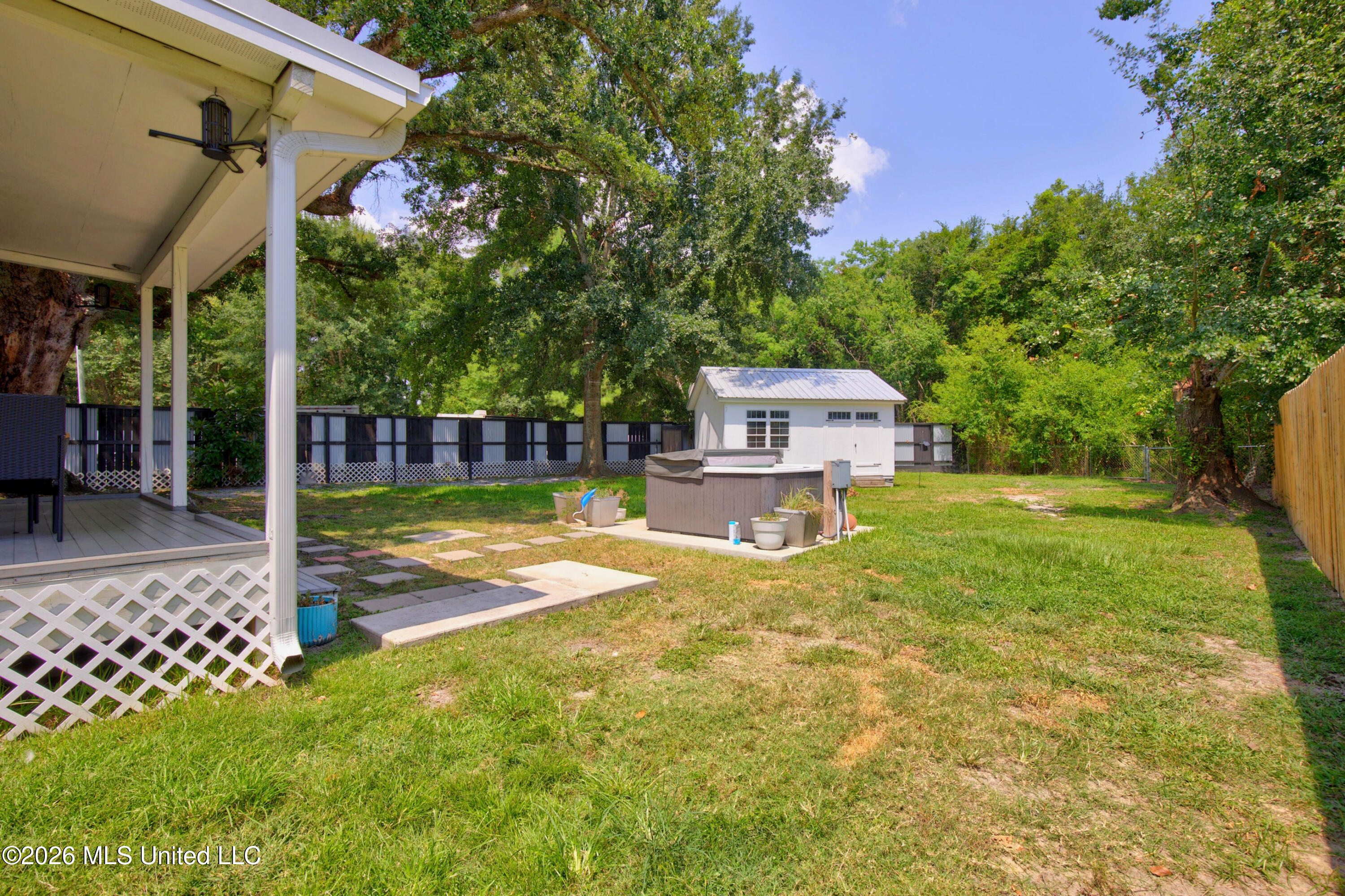 918 Sears Avenue Property Photo 33