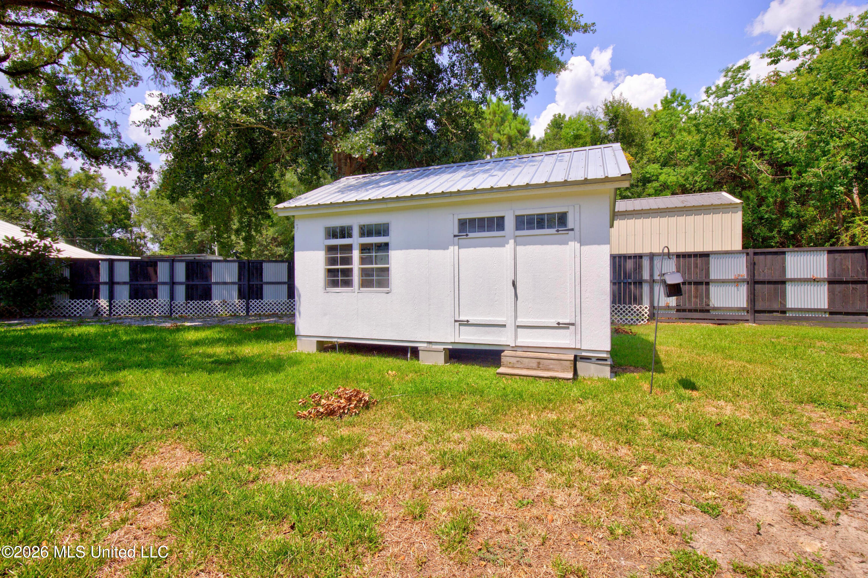918 Sears Avenue Property Photo 34