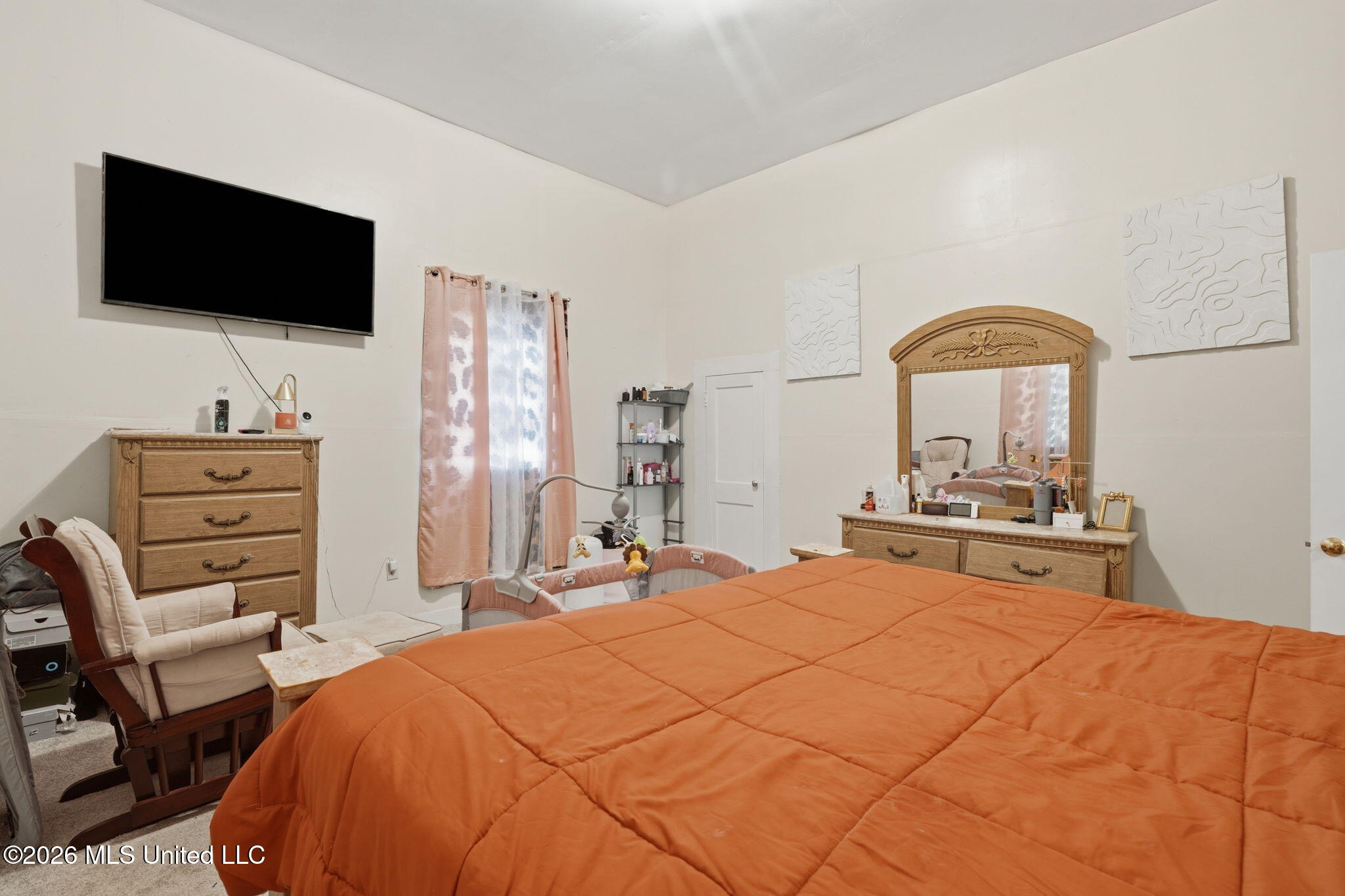 631 Avenue B Property Photo 15