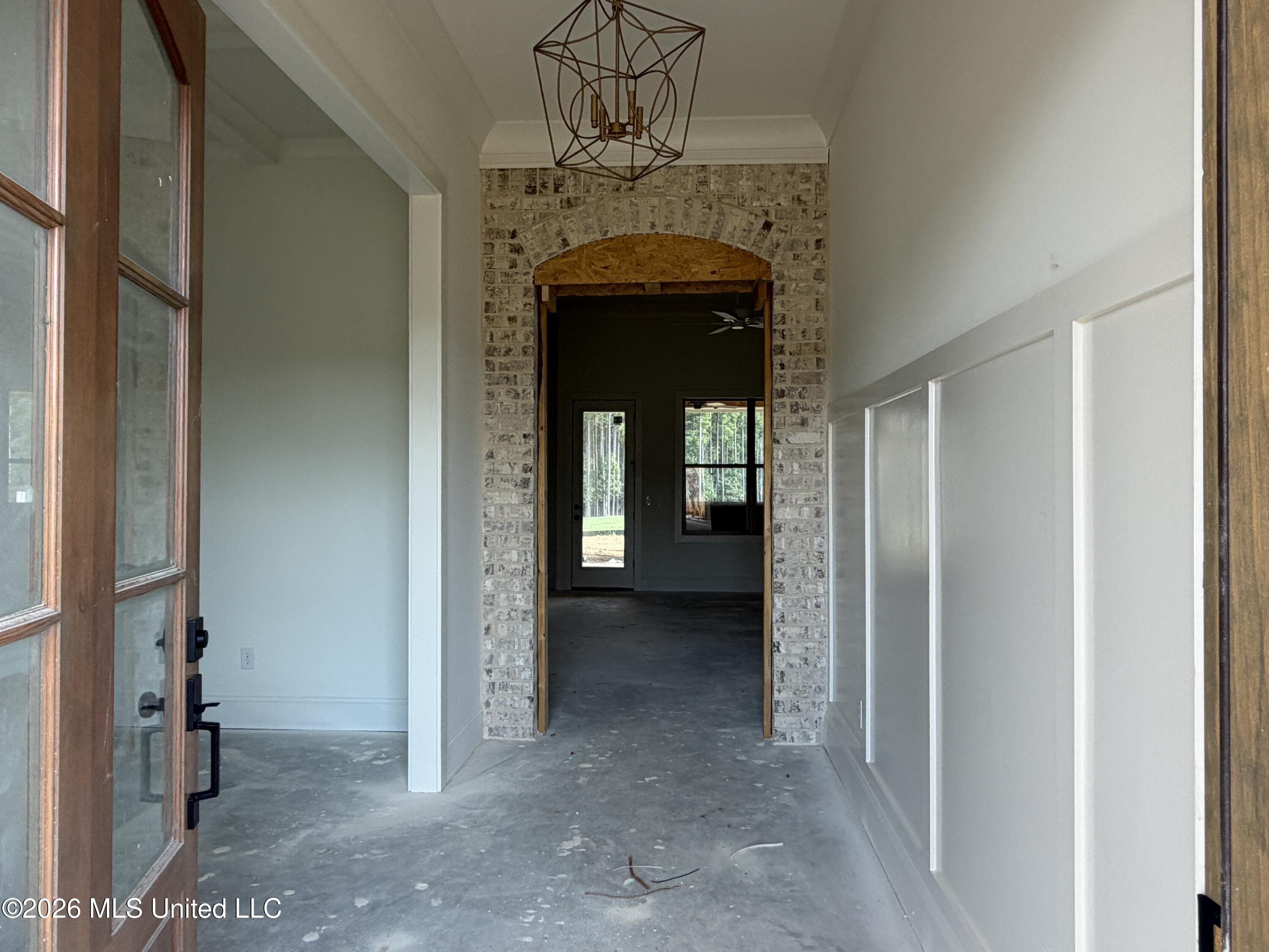 505 First Oak Property Photo 3