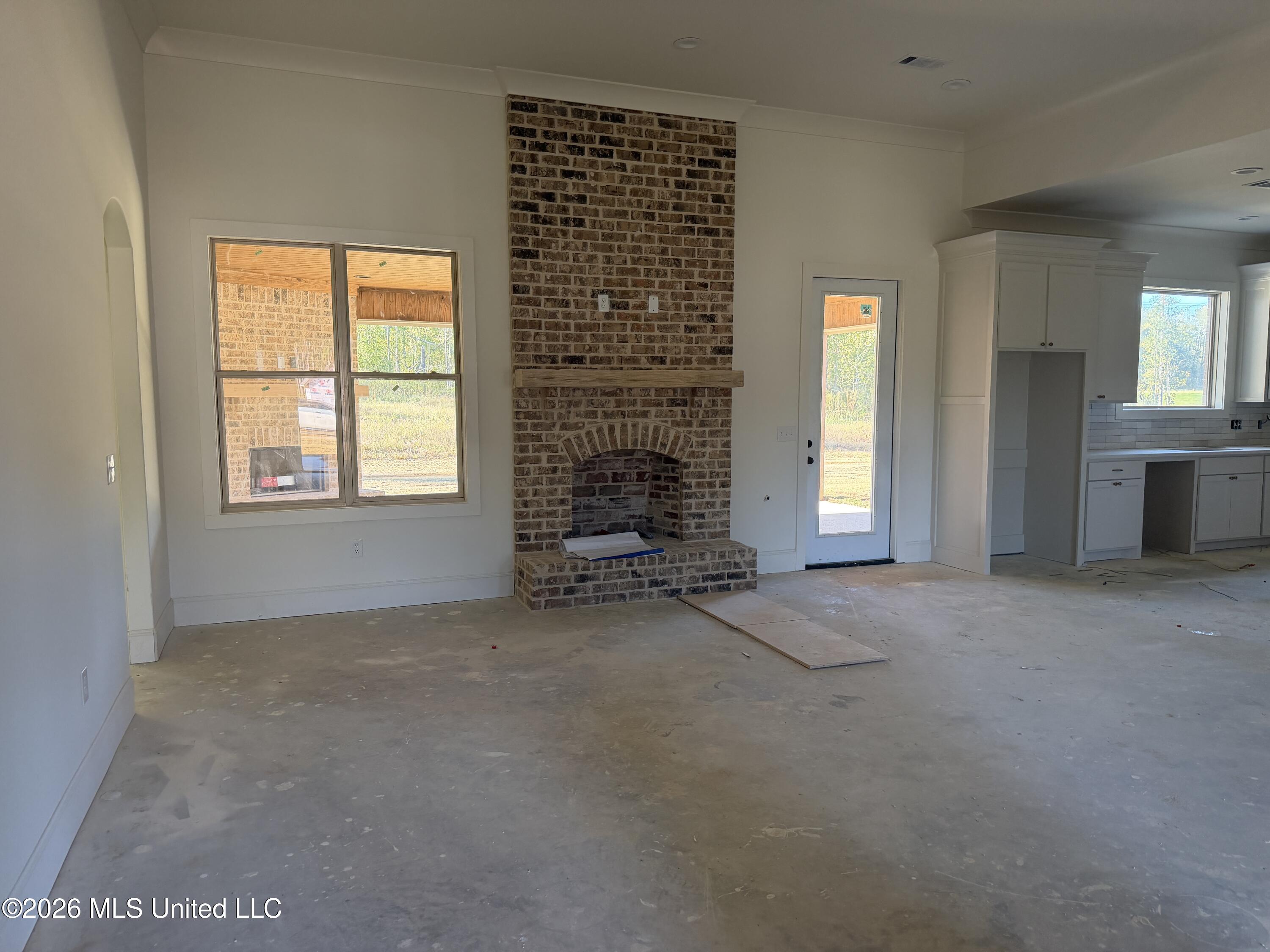 506 First Oak Property Photo 5
