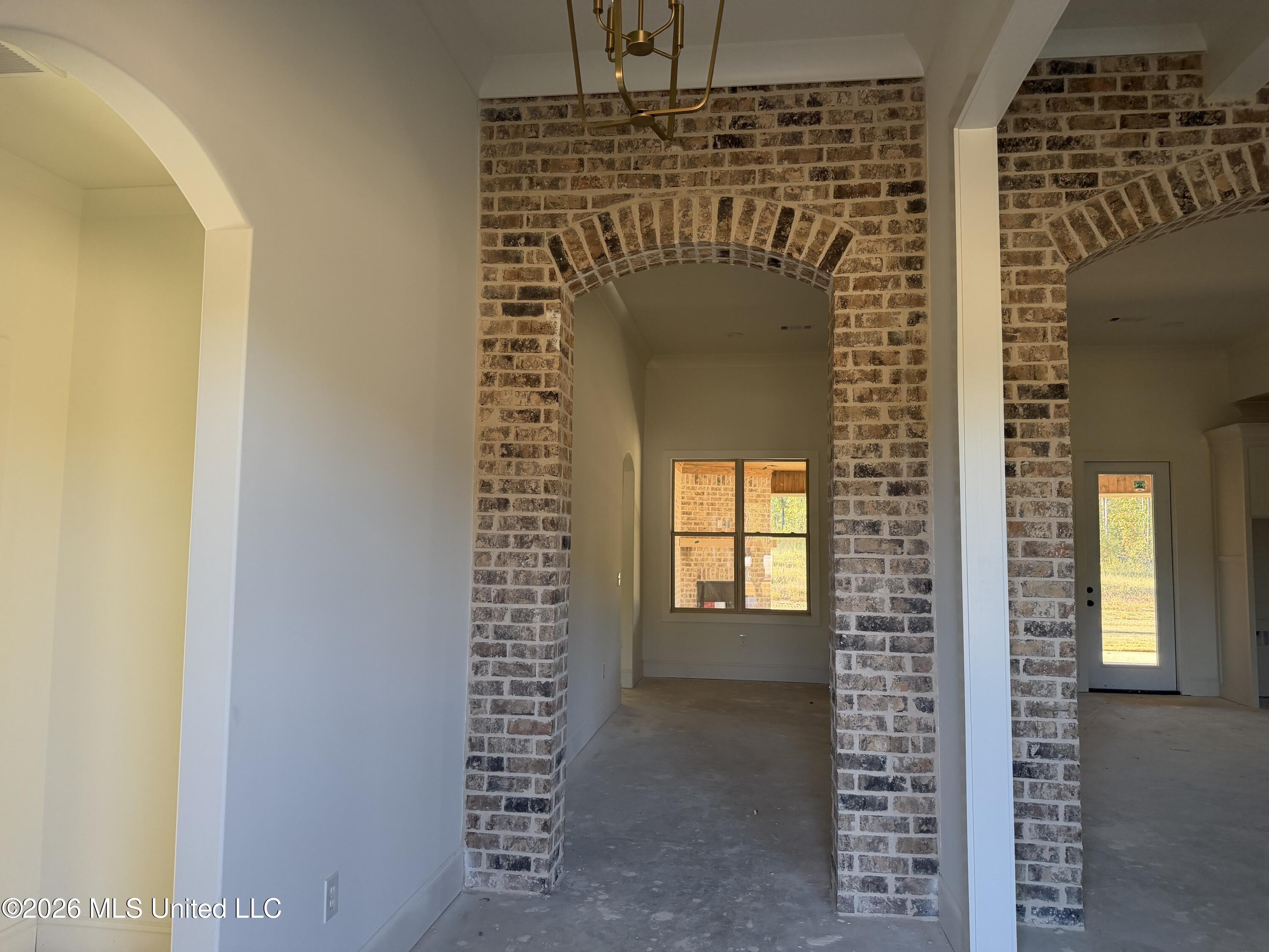506 First Oak Property Photo 7