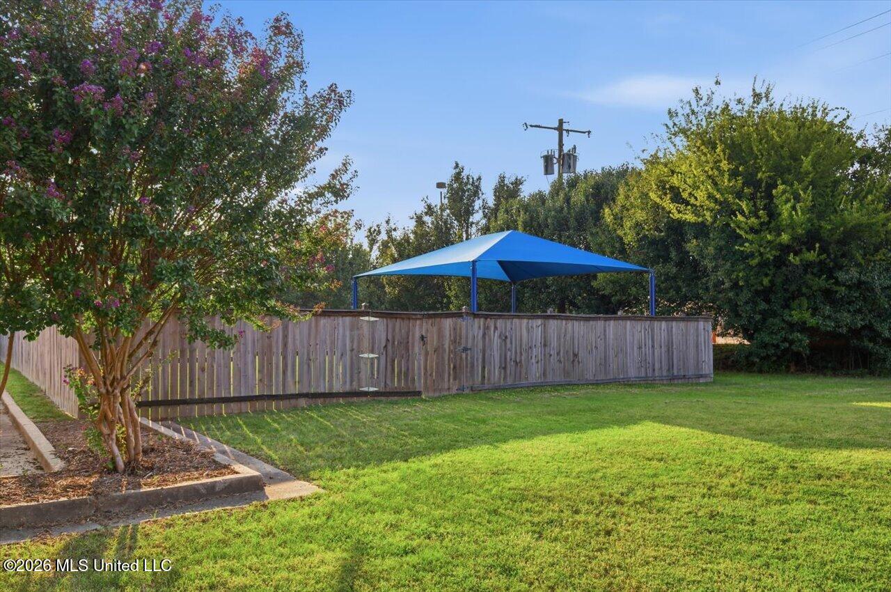 4435 Mangum Drive Property Photo 16