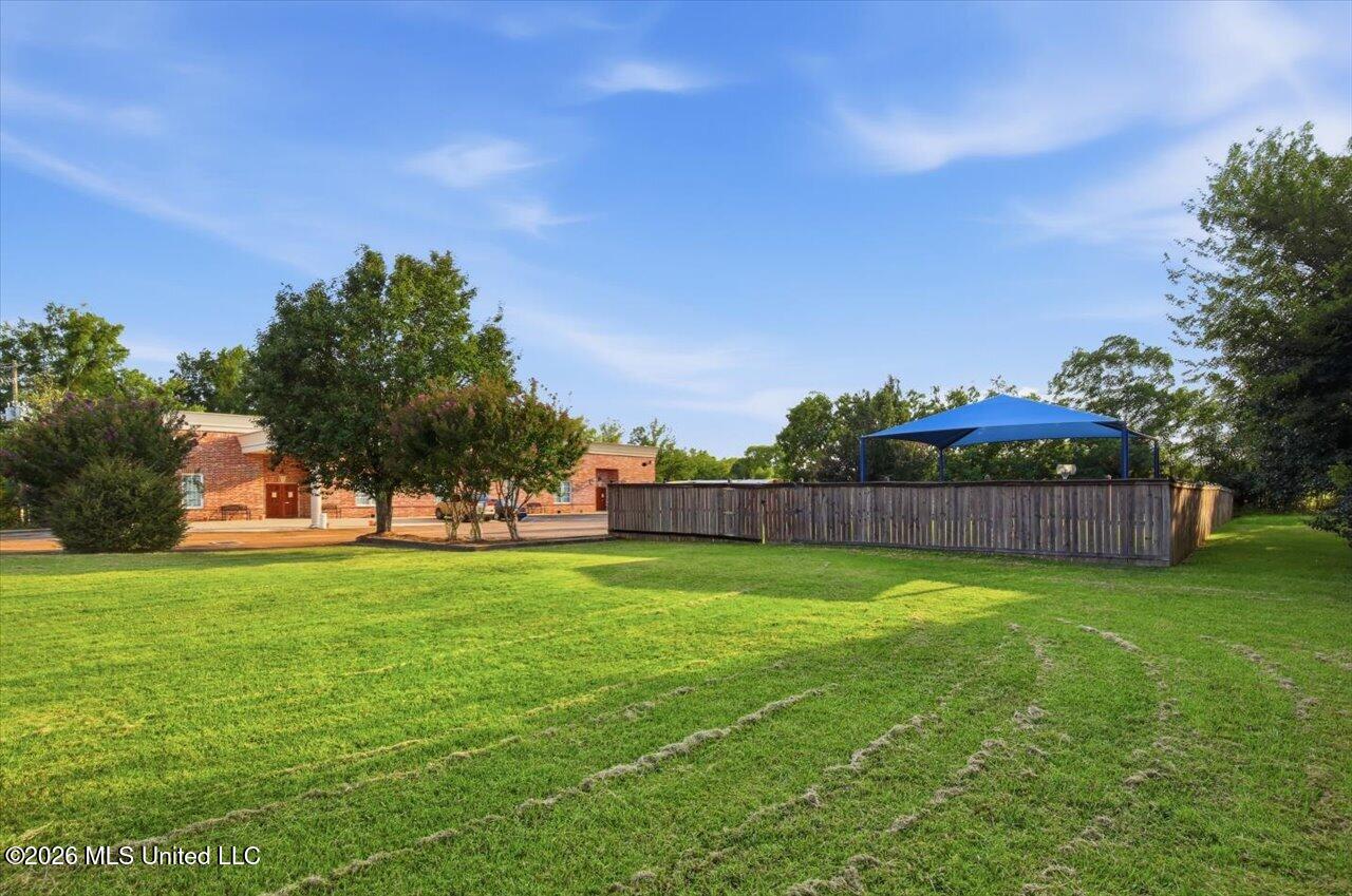 4435 Mangum Drive Property Photo 17