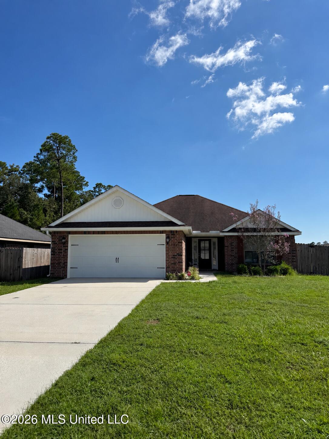 13742 Lawton Lane Property Photo 1