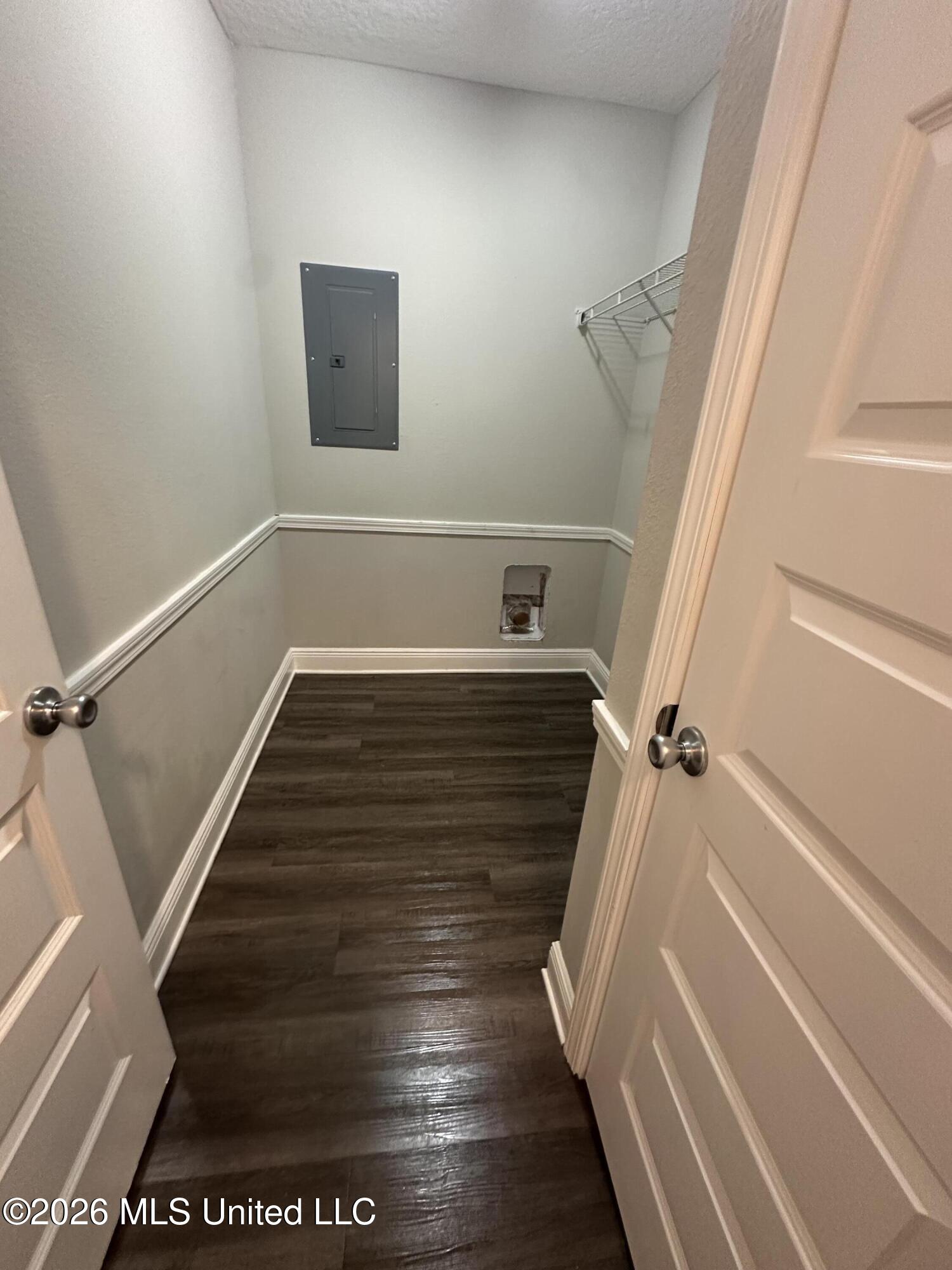 13742 Lawton Lane Property Photo 11
