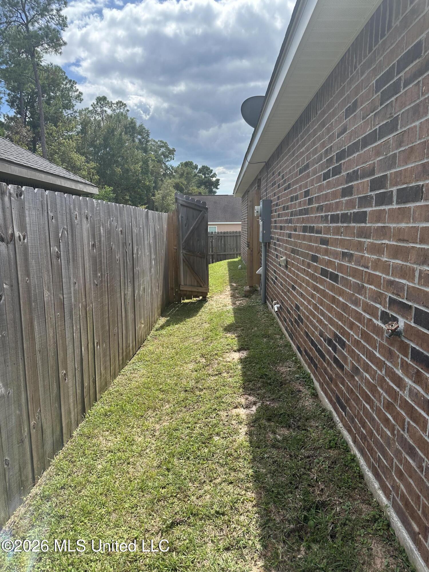 13742 Lawton Lane Property Photo 20