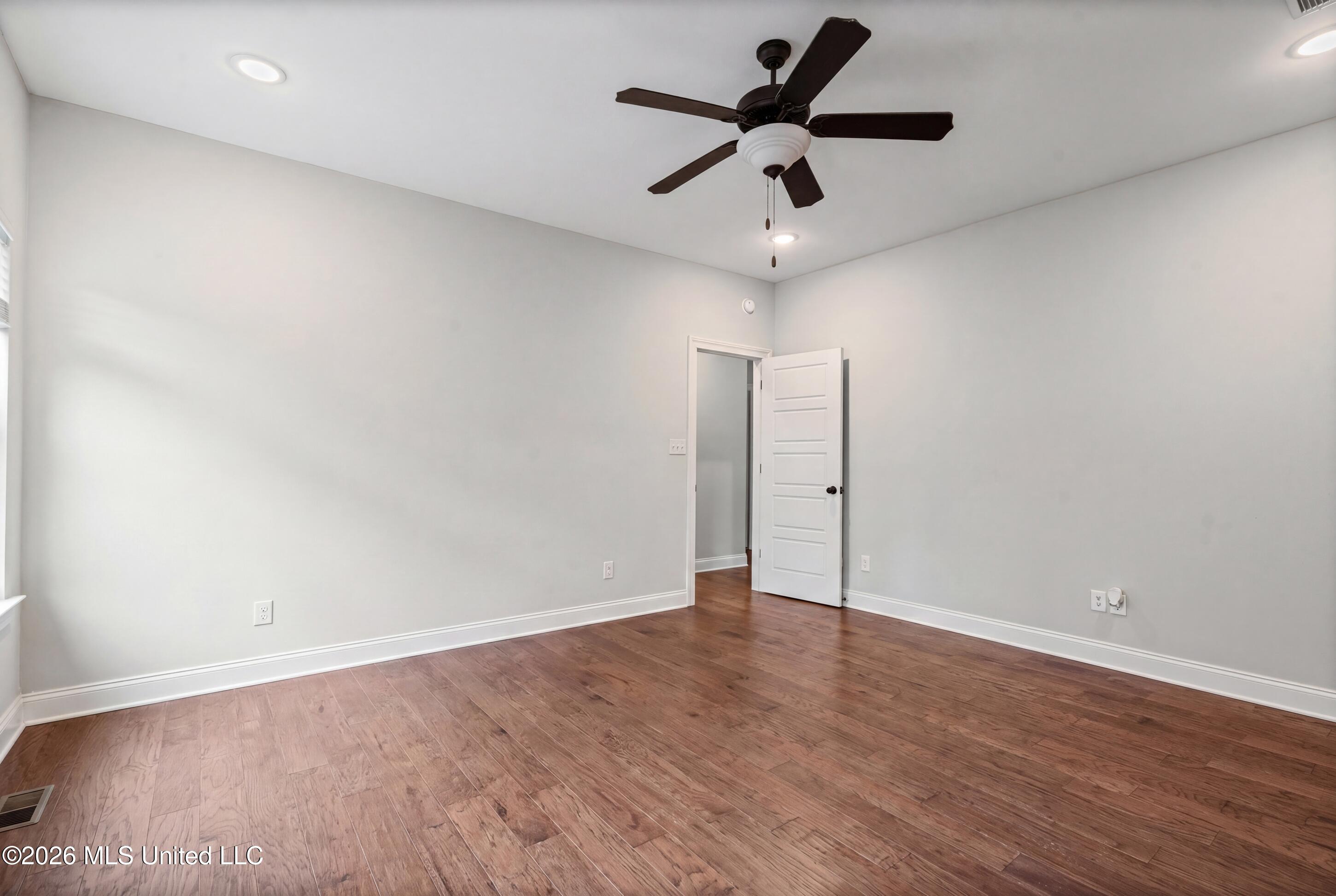 5143 Kensley Court Property Photo 13