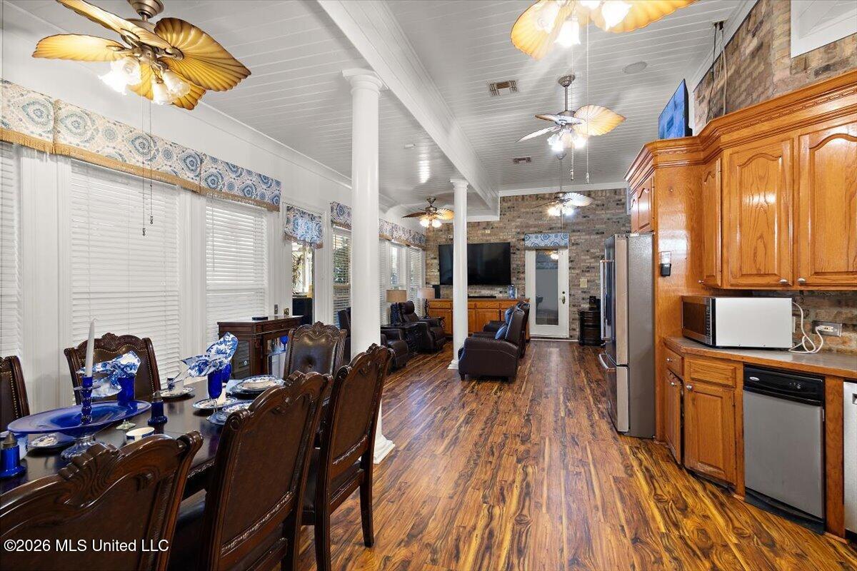 219 Sunset Circle Property Photo 40