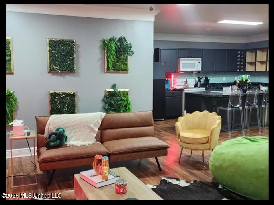 100 Elizabeth Street Property Photo 11