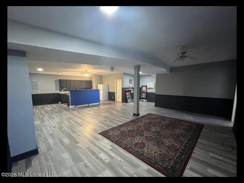100 Elizabeth Street Property Photo 24