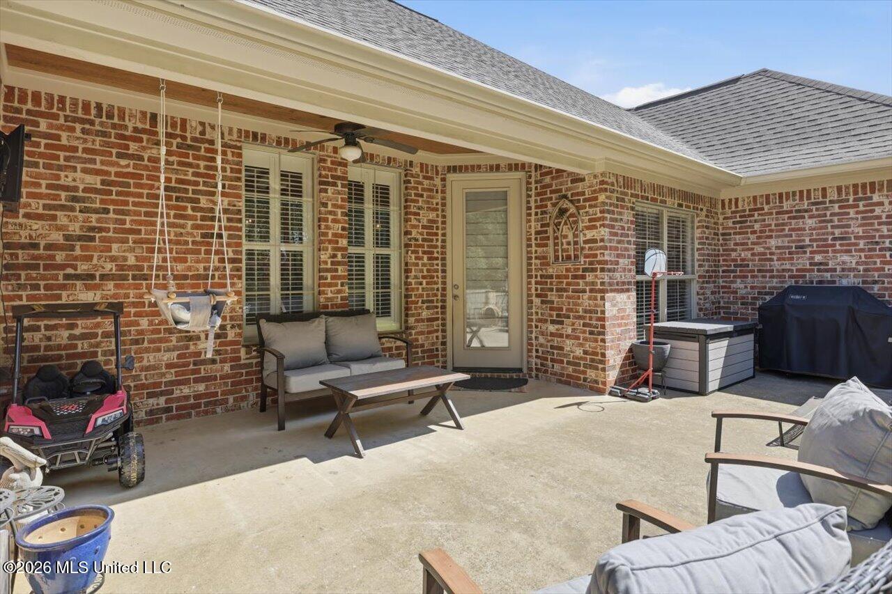 320 Oakville Circle Property Photo 26