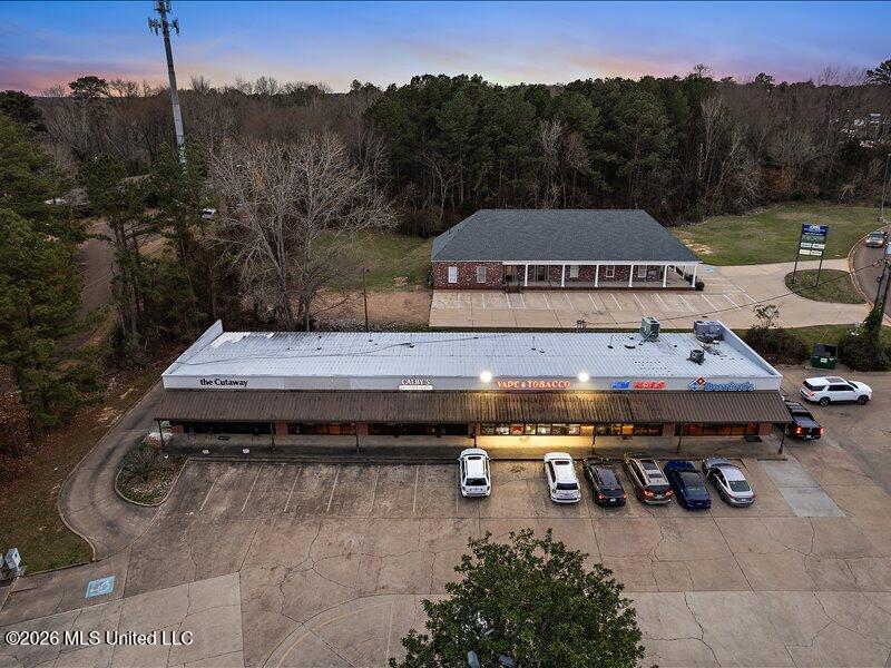 5403 Castlewoods Property Photo 4
