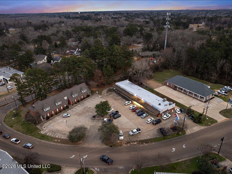 5403 Castlewoods Property Photo 6