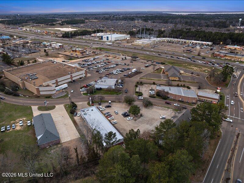 5403 Castlewoods Property Photo 7