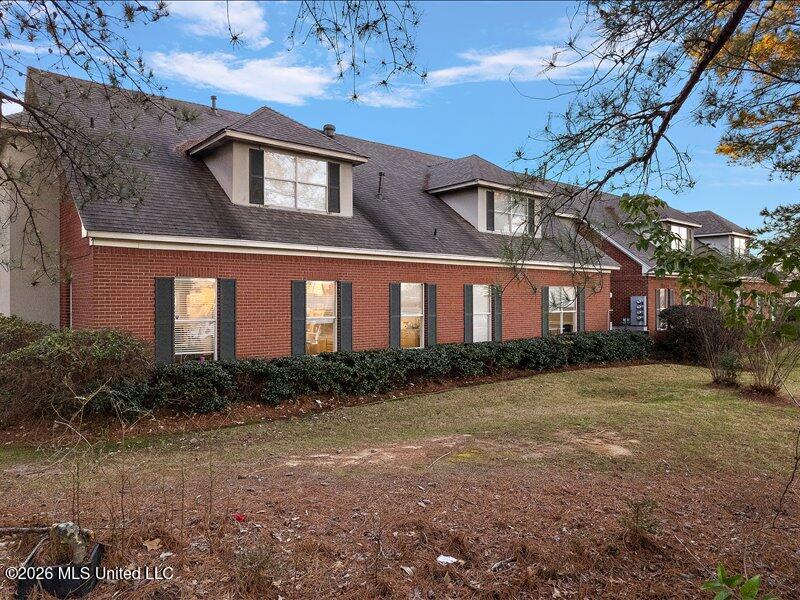 5403 Castlewoods Property Photo 13