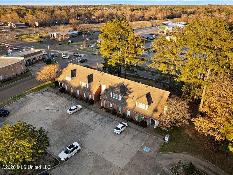 5403 Castlewoods Property Photo 21