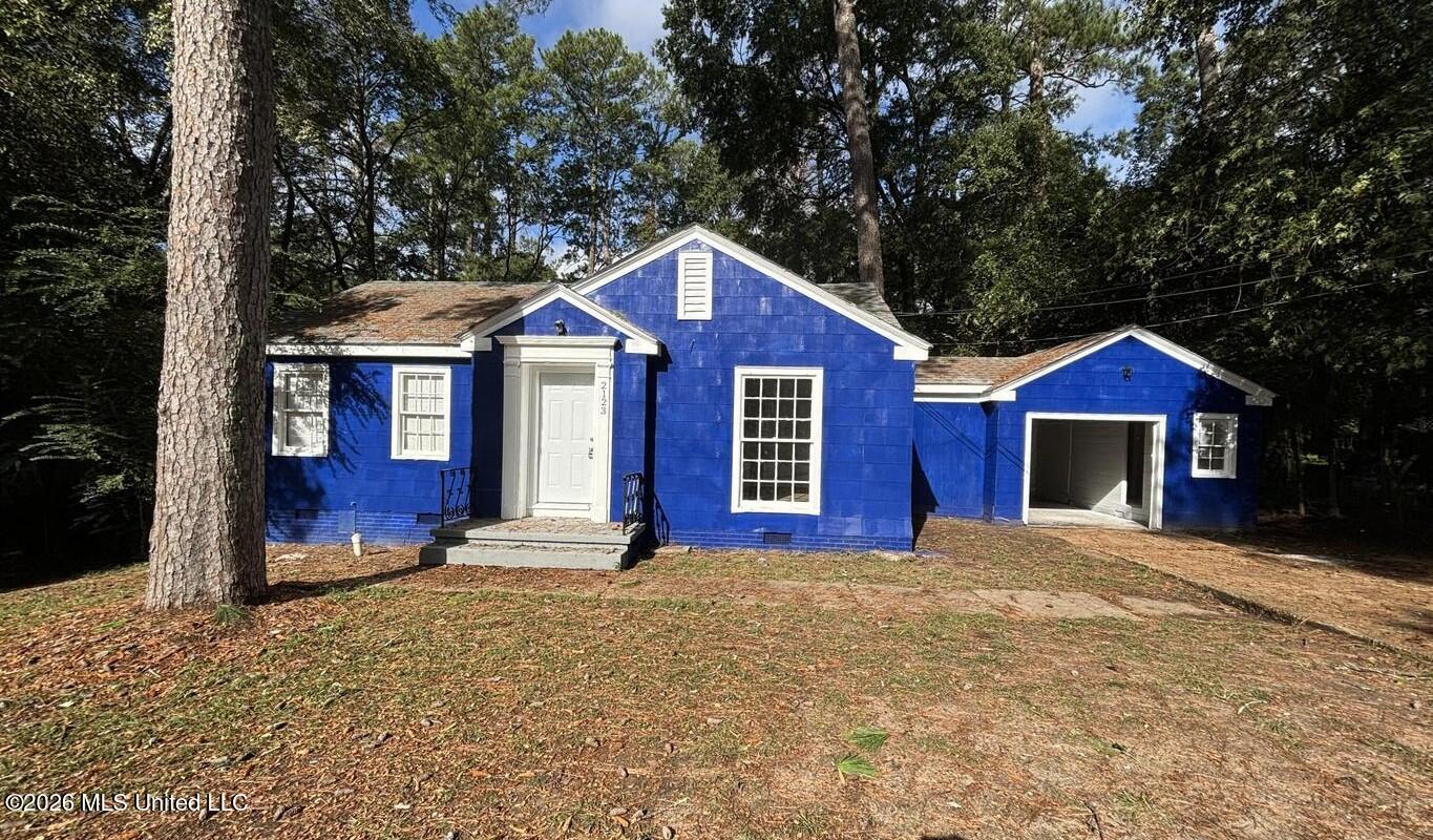 2123 Belvedere Drive Property Photo 1