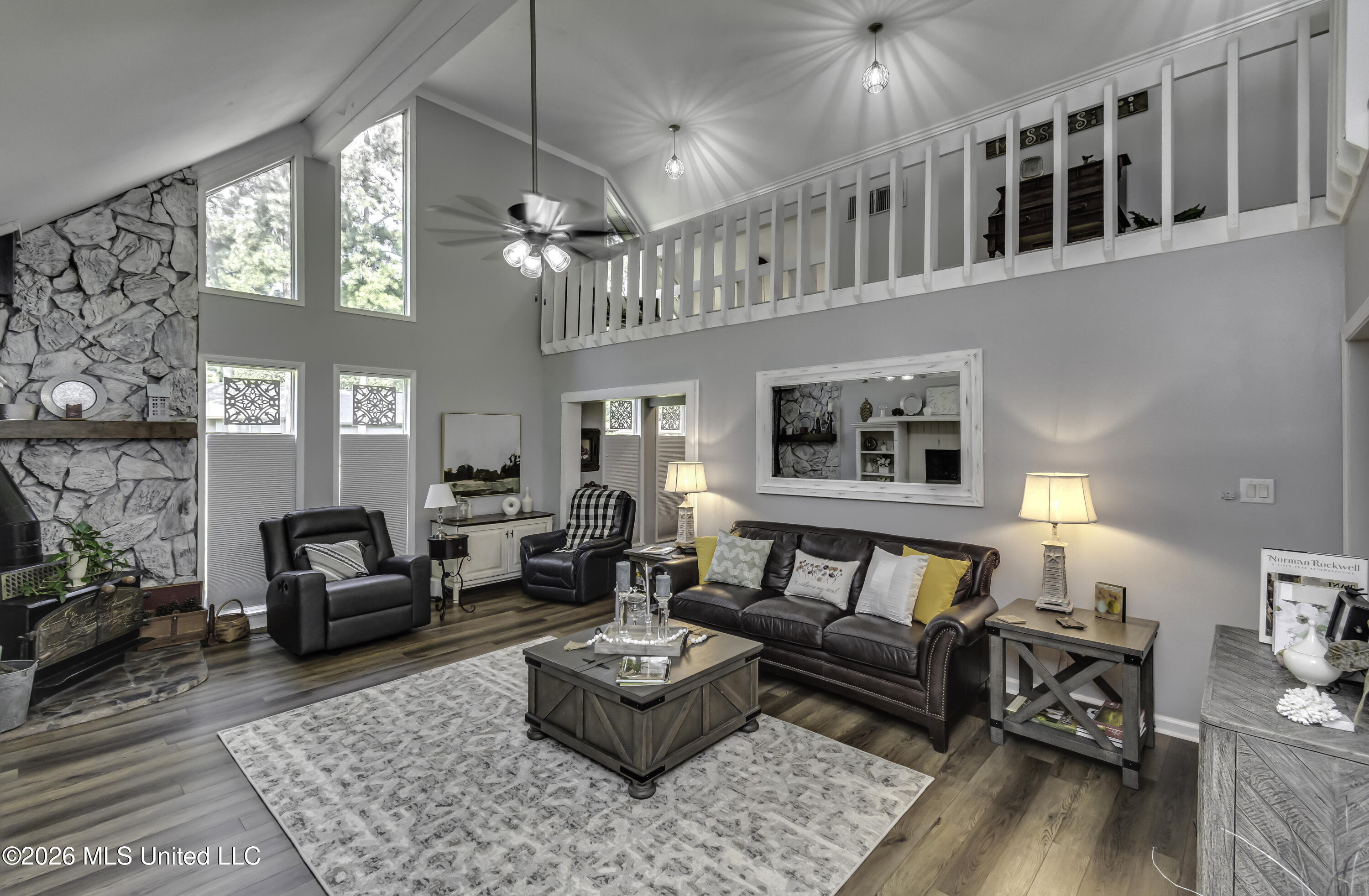 106 Glen Cove Road Property Photo 15