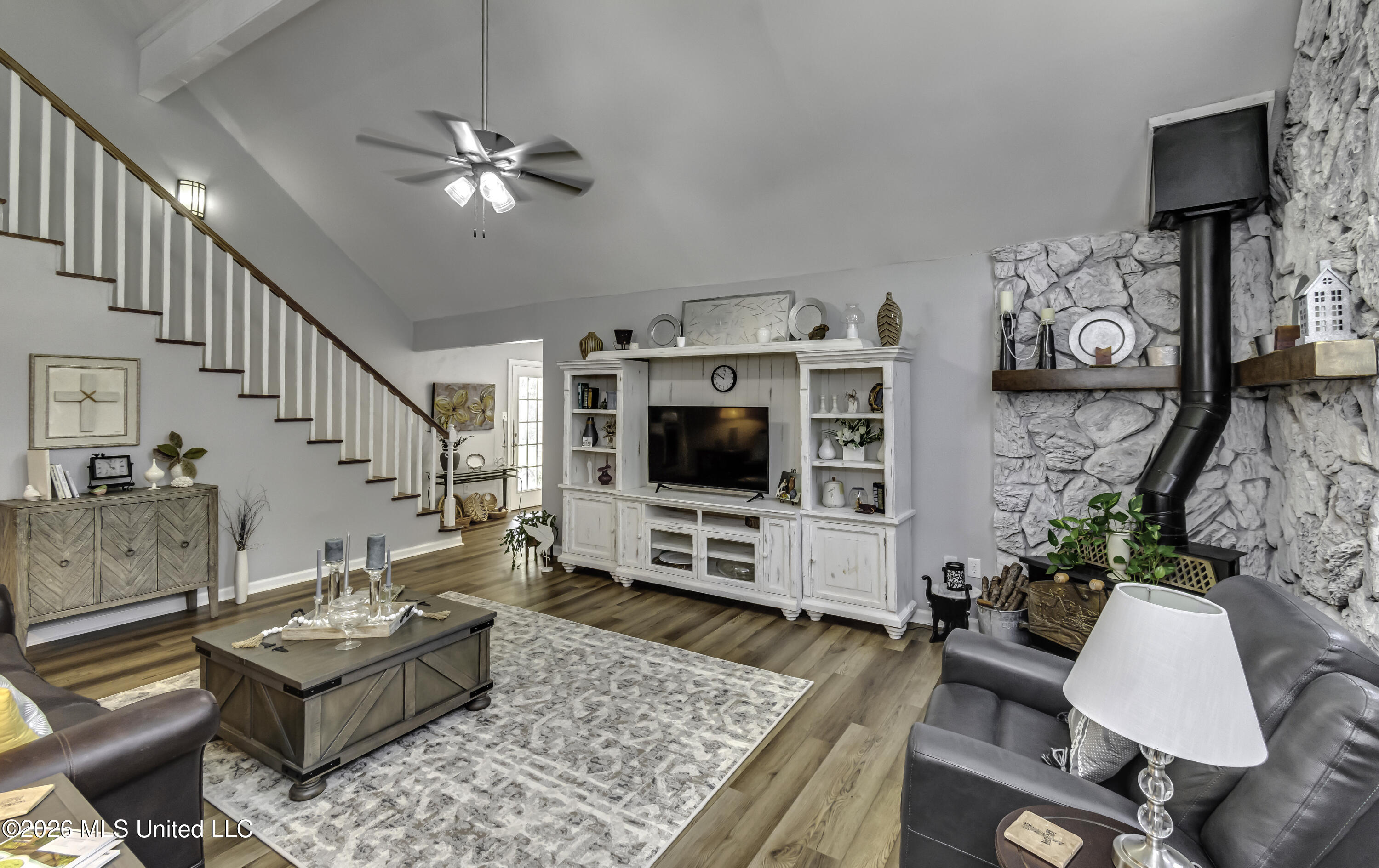 106 Glen Cove Road Property Photo 17