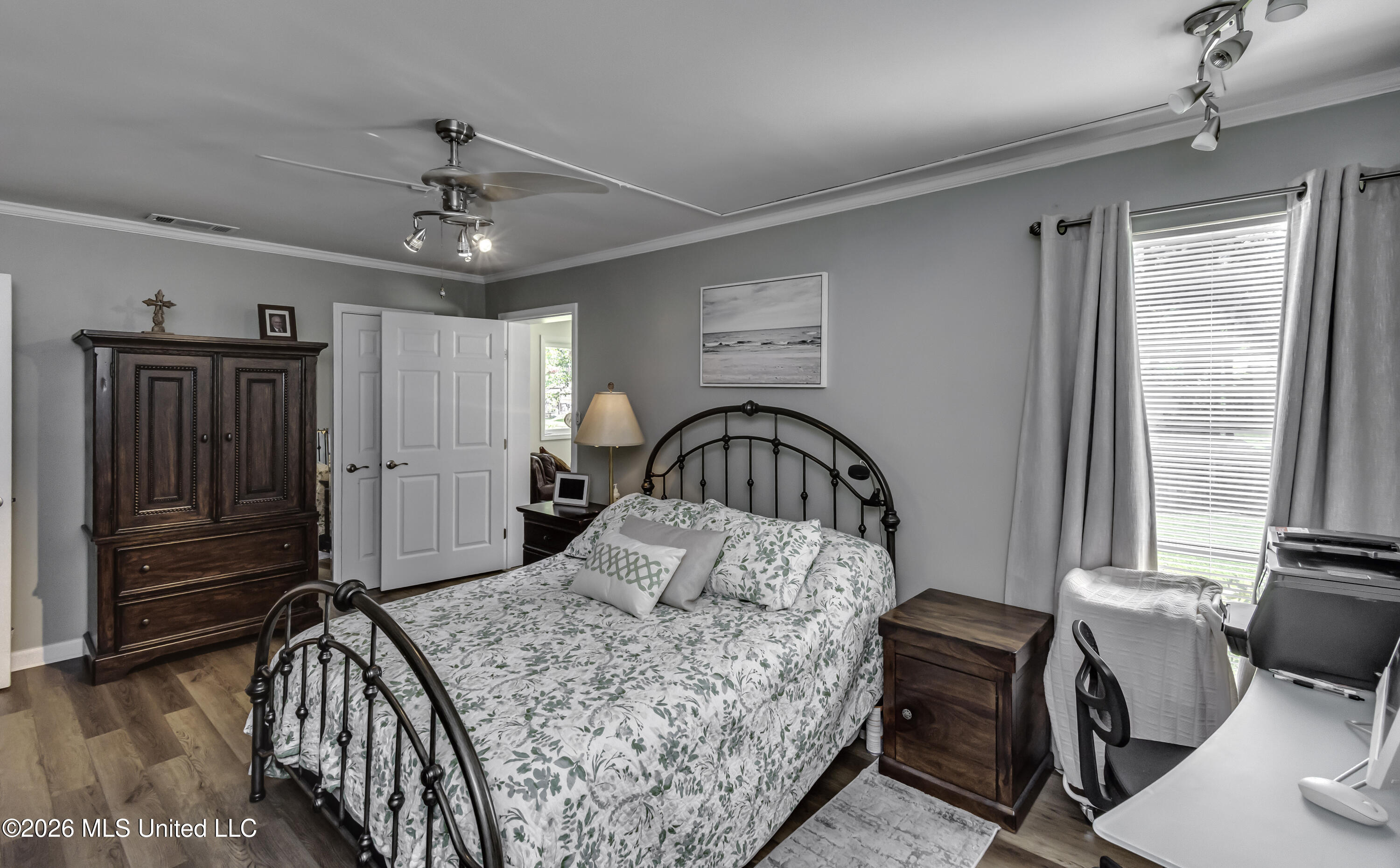 106 Glen Cove Road Property Photo 23