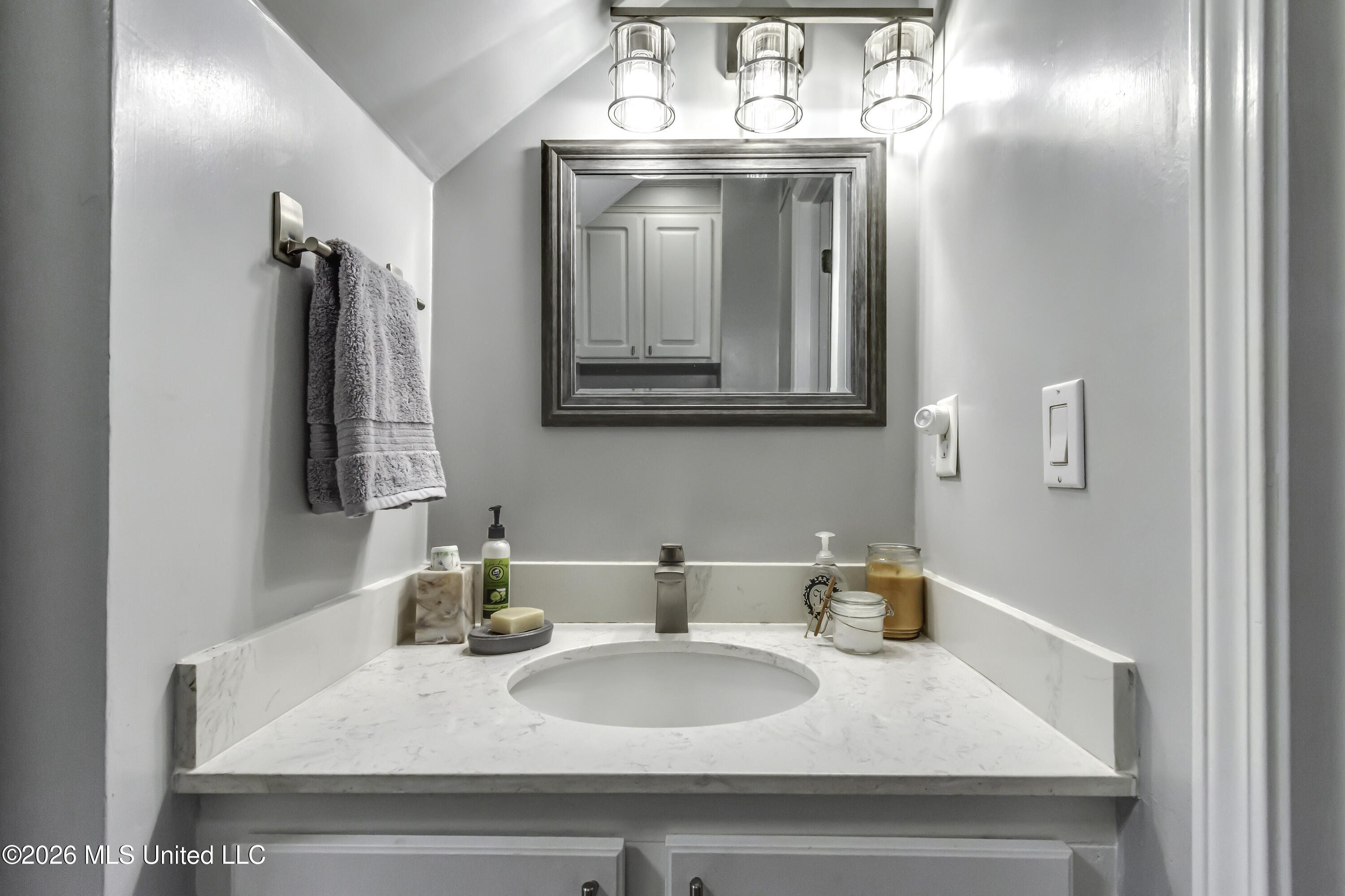 106 Glen Cove Road Property Photo 28