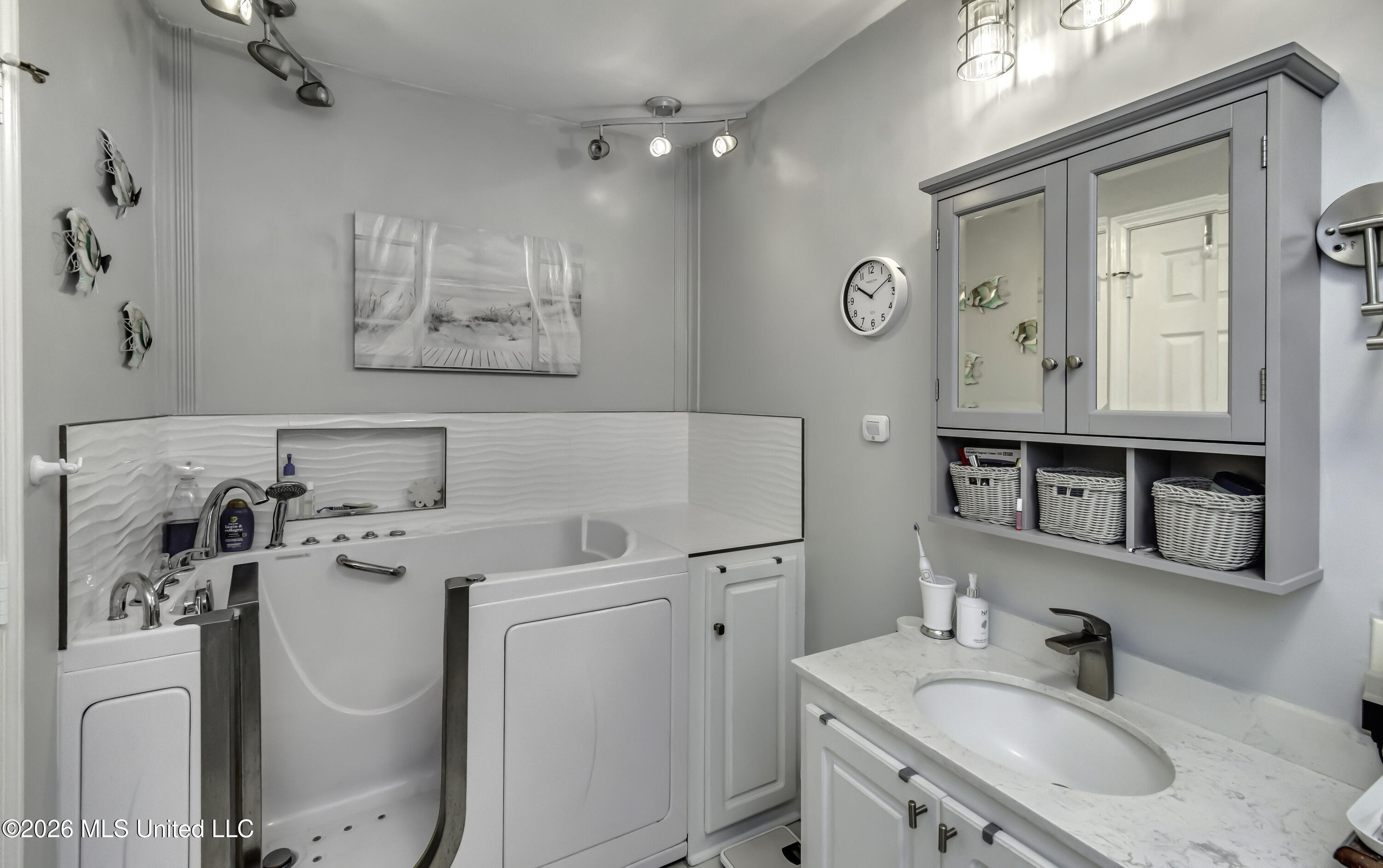 106 Glen Cove Road Property Photo 29