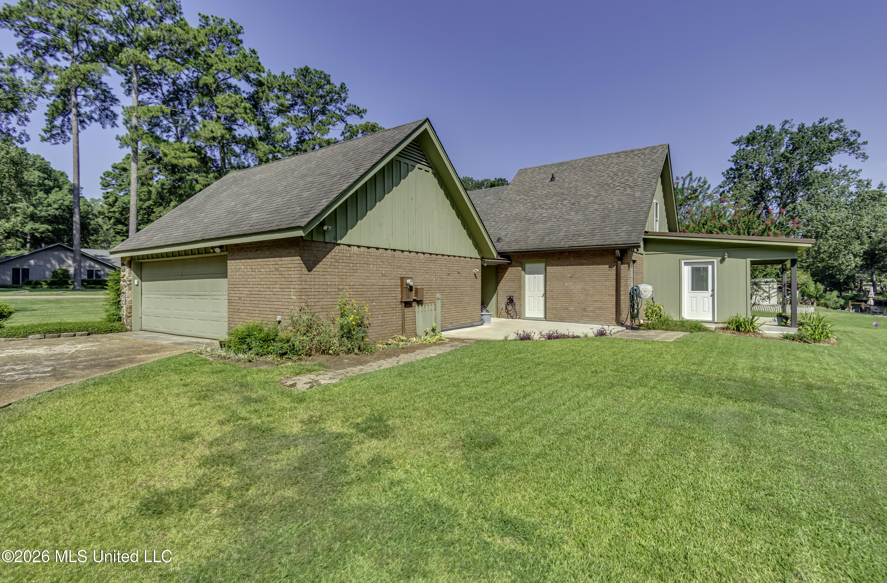 106 Glen Cove Road Property Photo 59