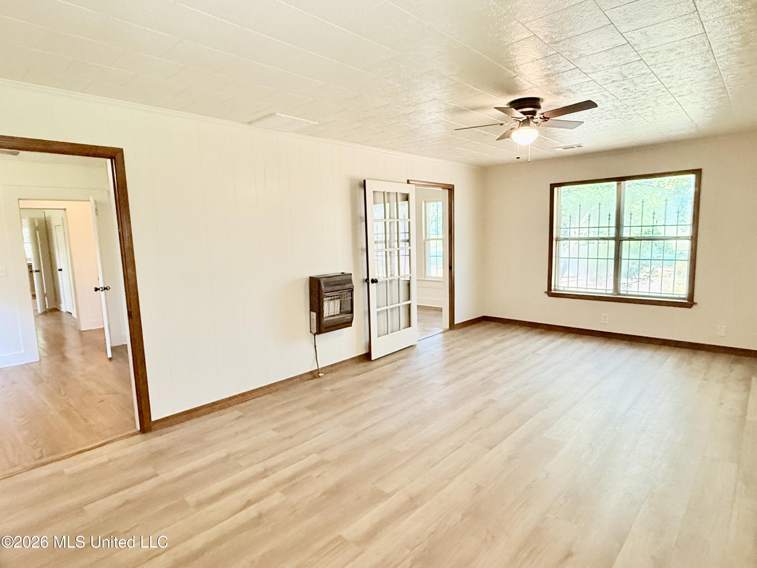 2590 Highway 51 Property Photo 6
