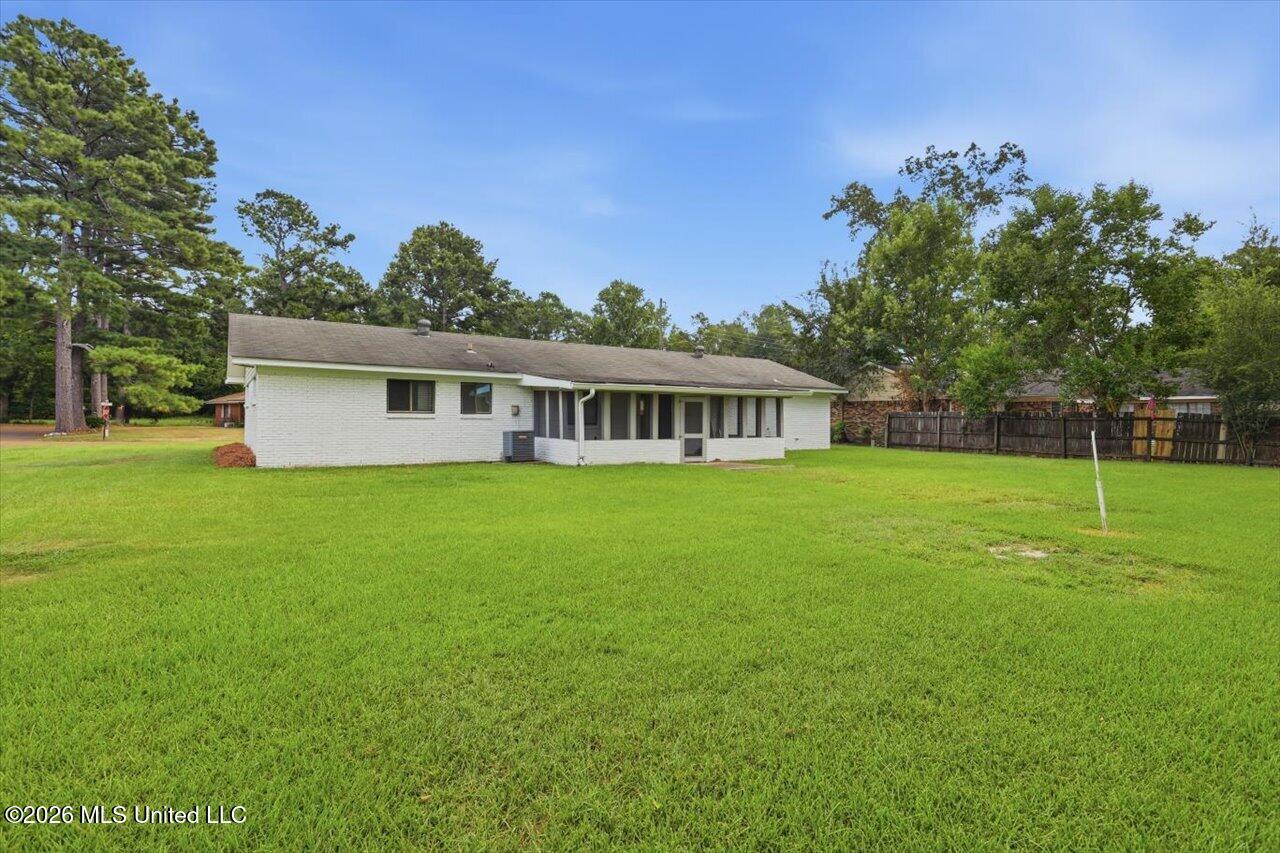 279 Trojan Drive Property Photo 2