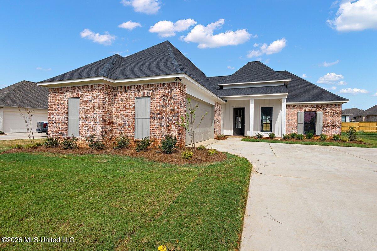 420 Aurora Circle Property Photo 1