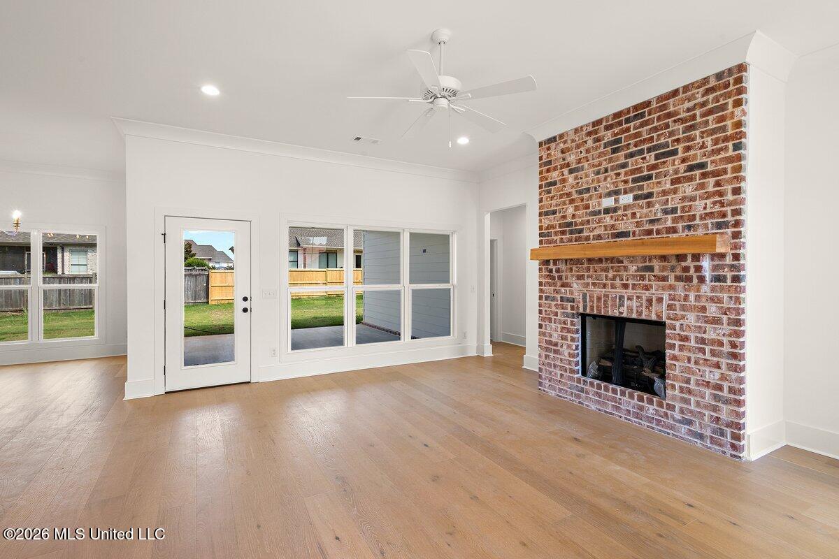 420 Aurora Circle Property Photo 4