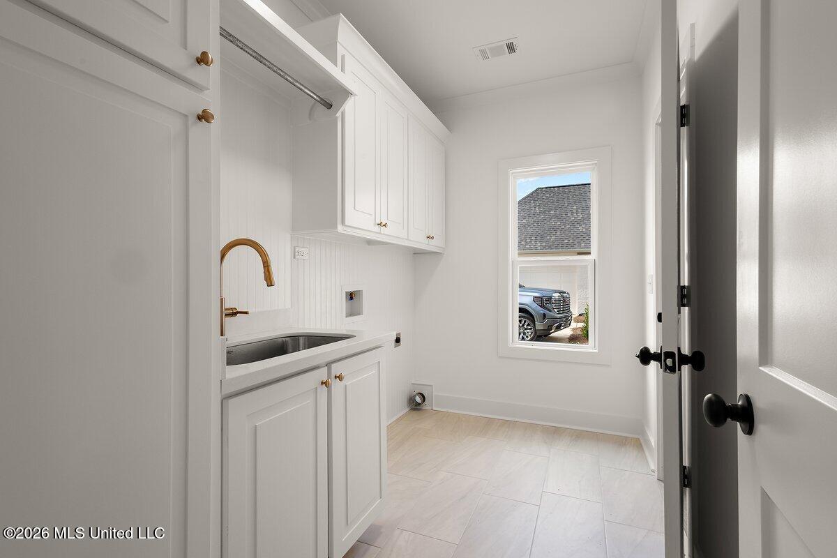 420 Aurora Circle Property Photo 21