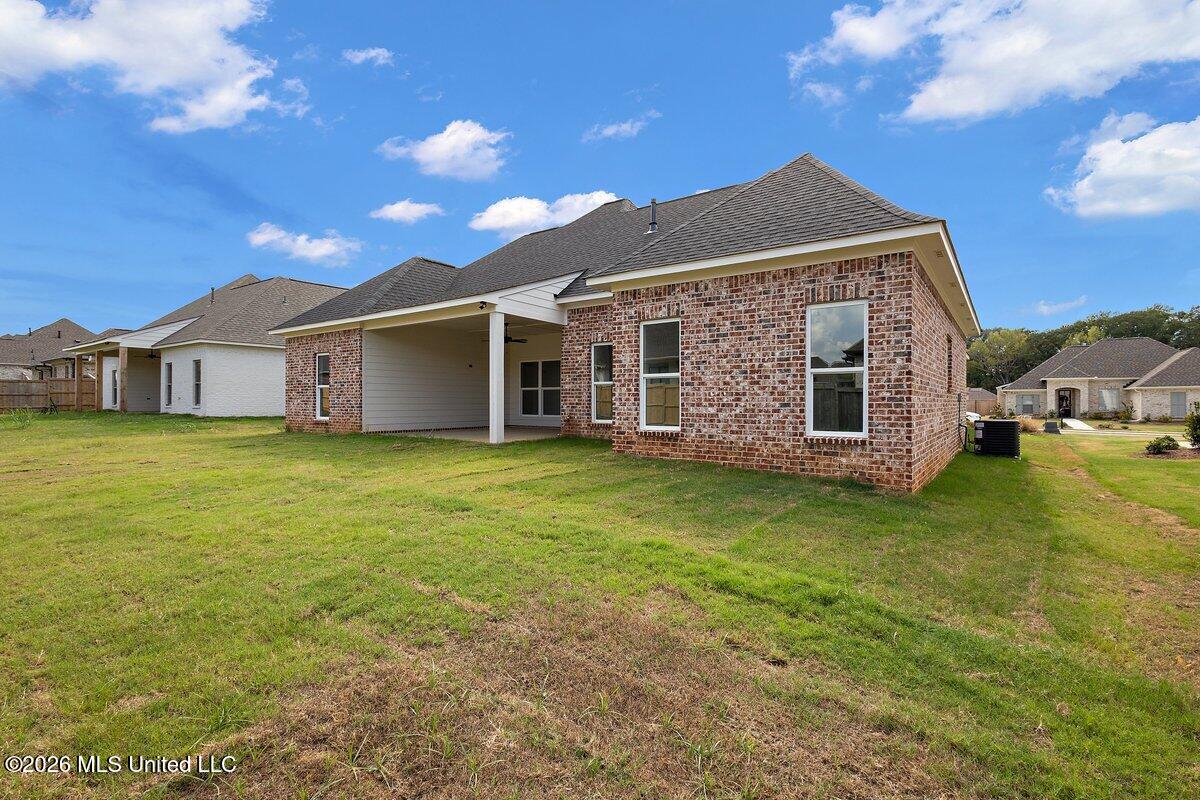 420 Aurora Circle Property Photo 23