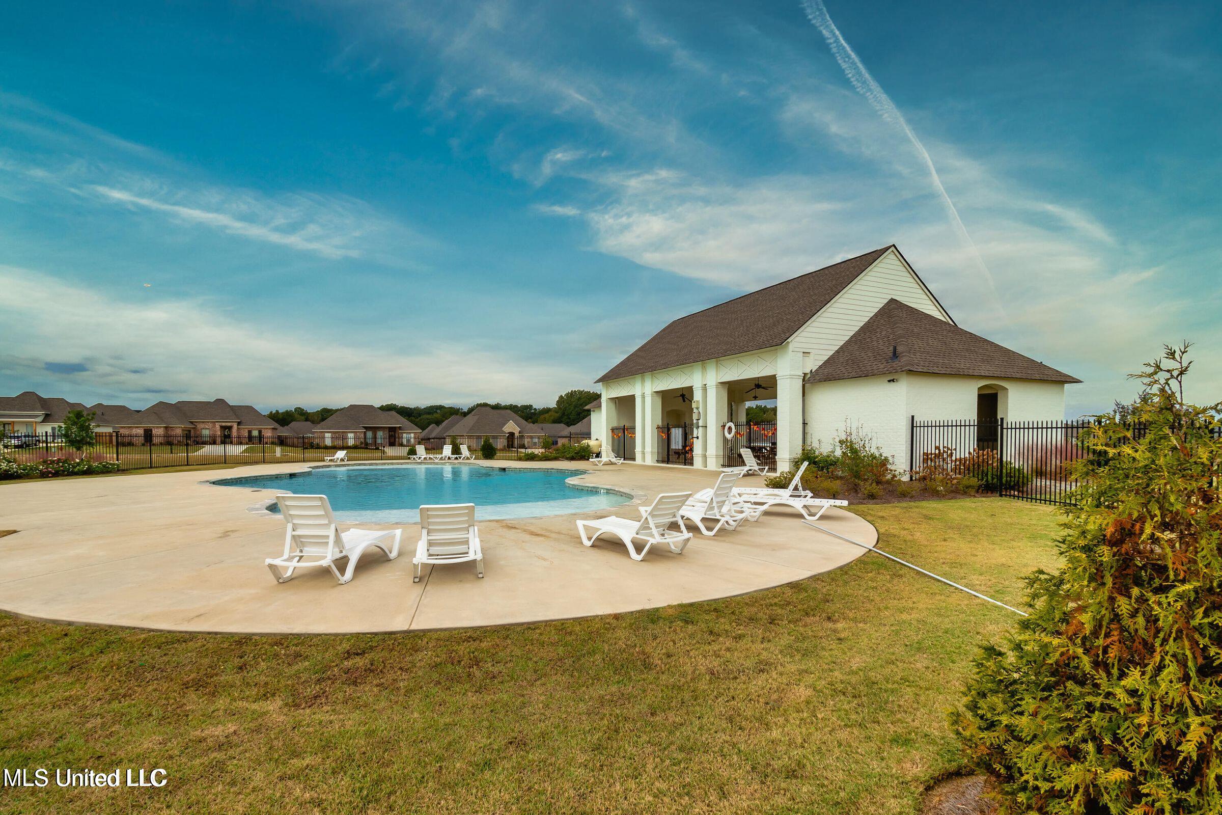 420 Aurora Circle Property Photo 30