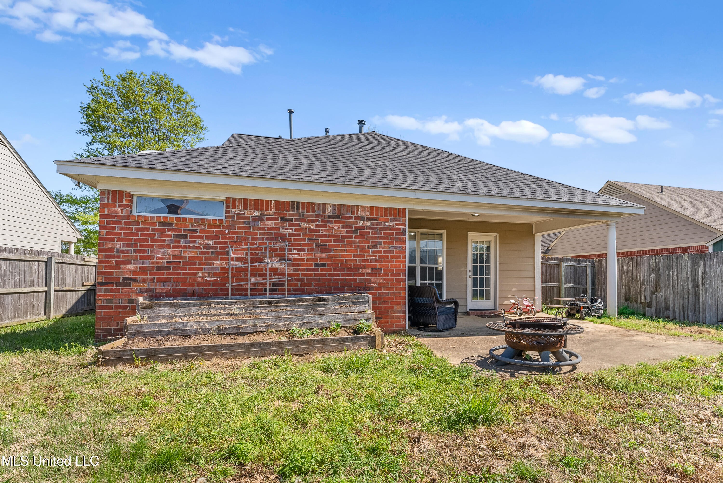 10611 Pecan View Drive Property Photo 18
